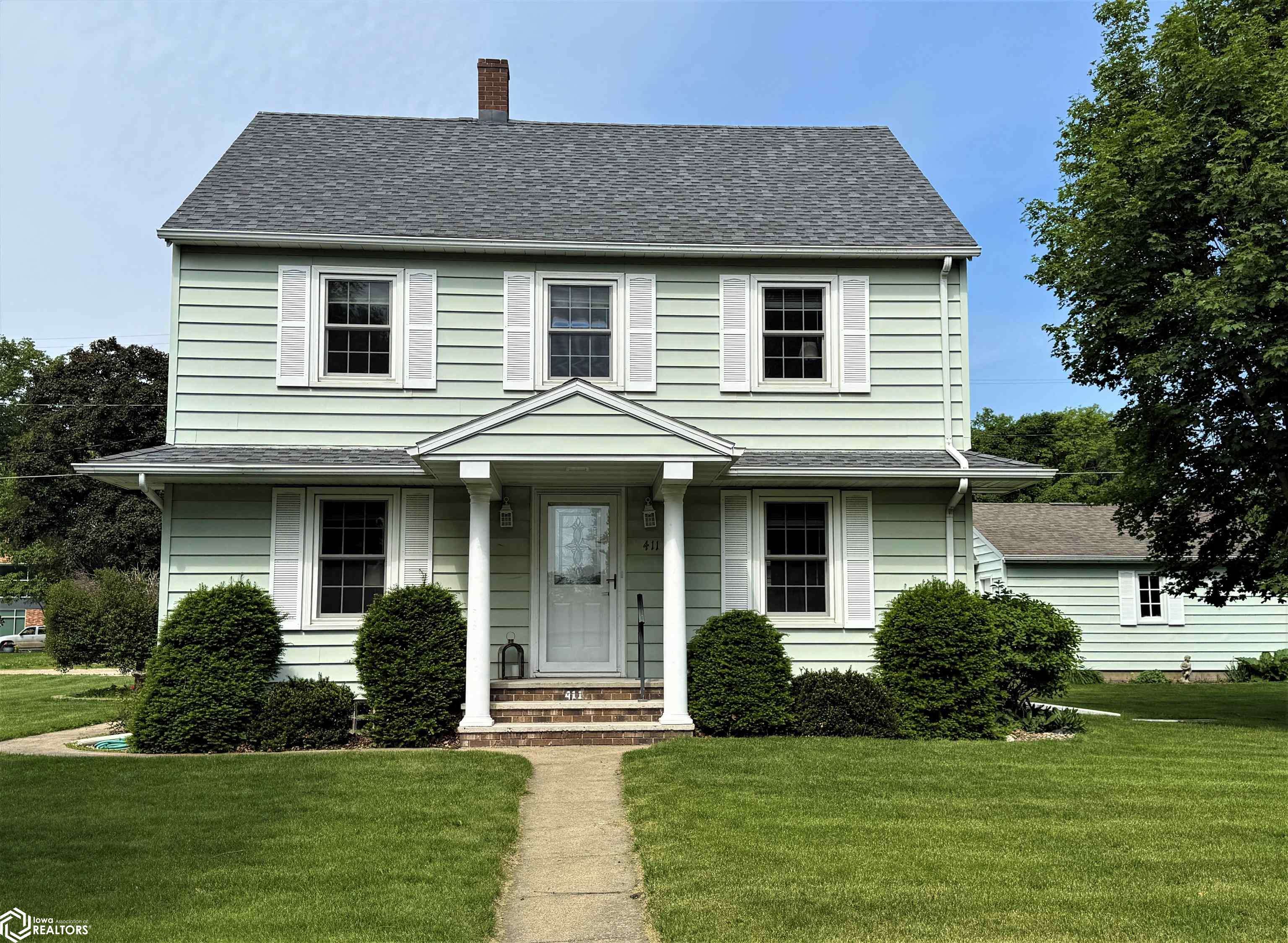 Buffalo Center, IA 50424,411 N Main St