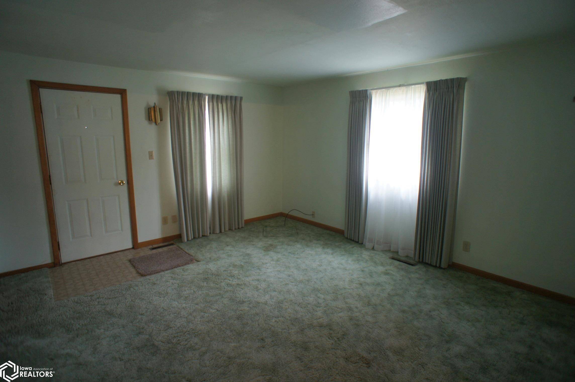 Webster City, IA 50595,301 Walnut St