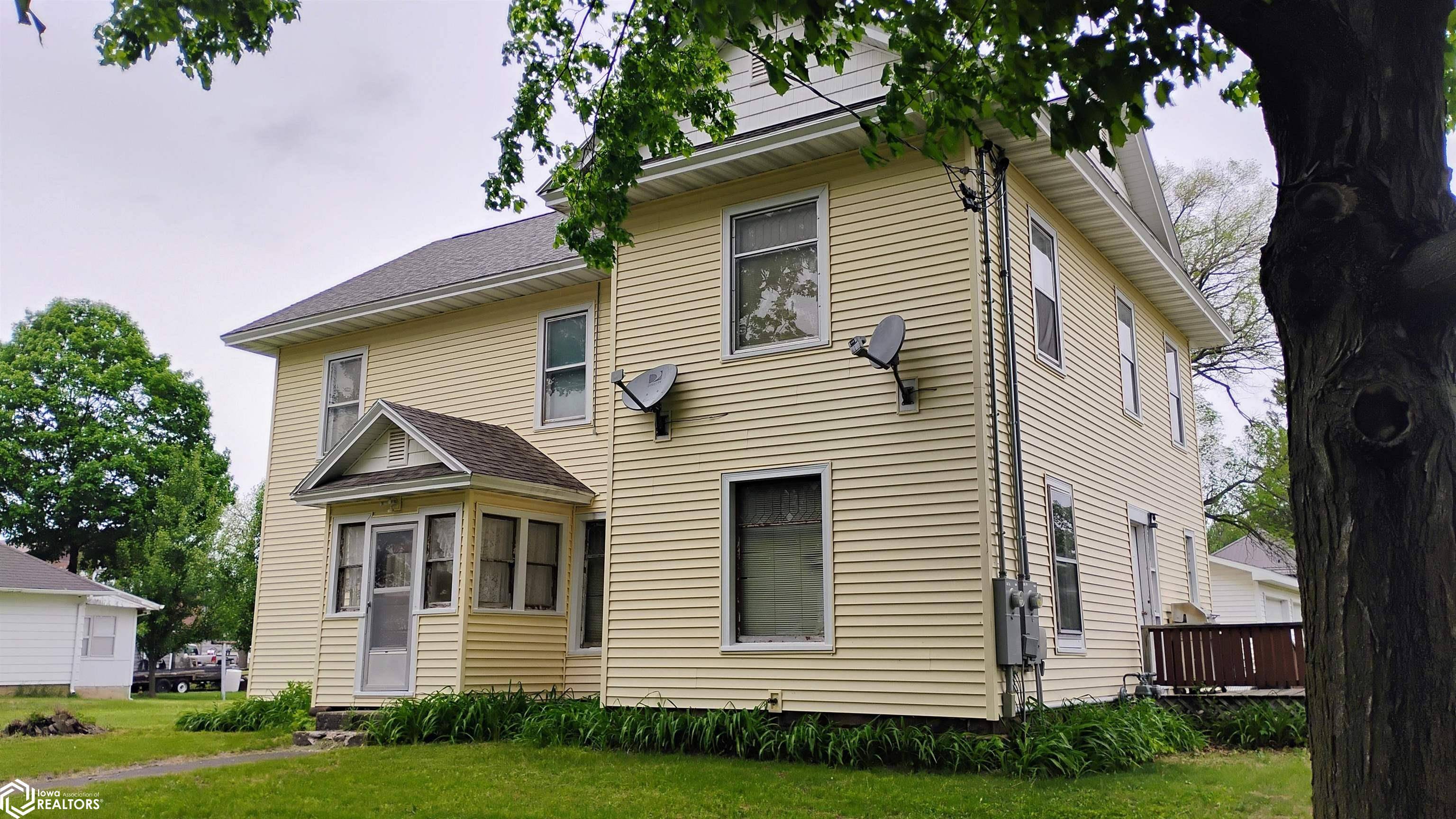 Steamboat Rock, IA 50672,201 W Main St