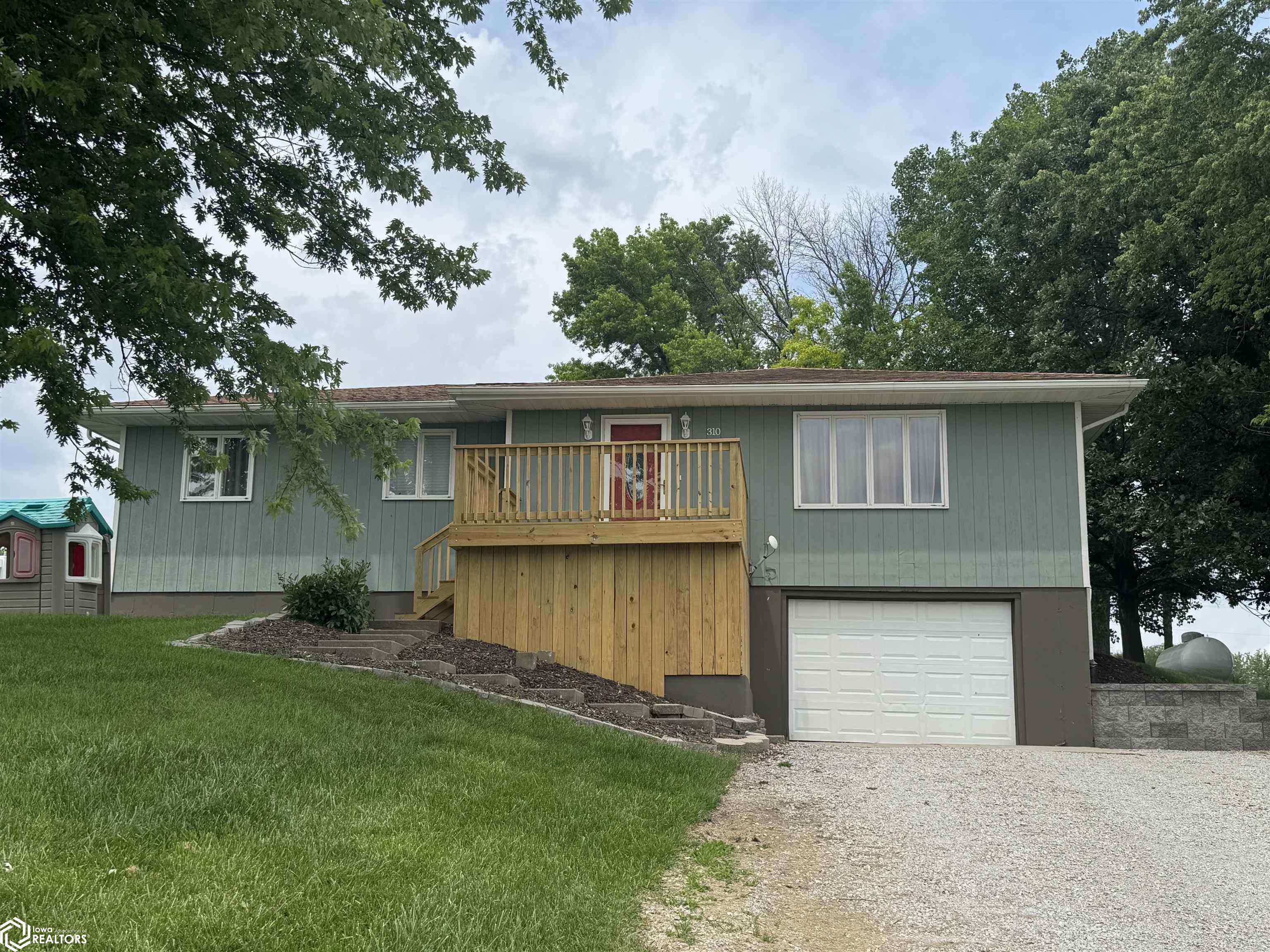 Rathbun, IA 52544,310 Hickory St