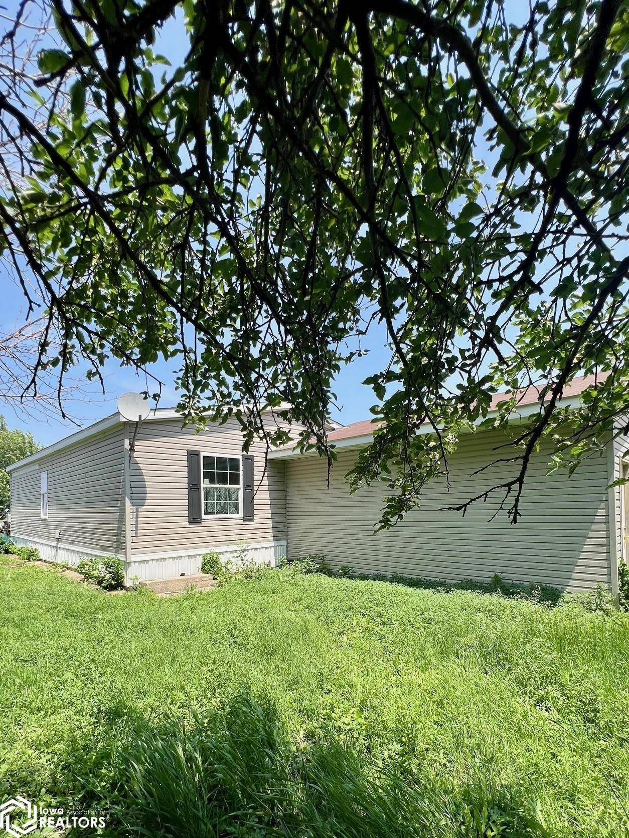 Clarion, IA 50525,2323 Highway 69