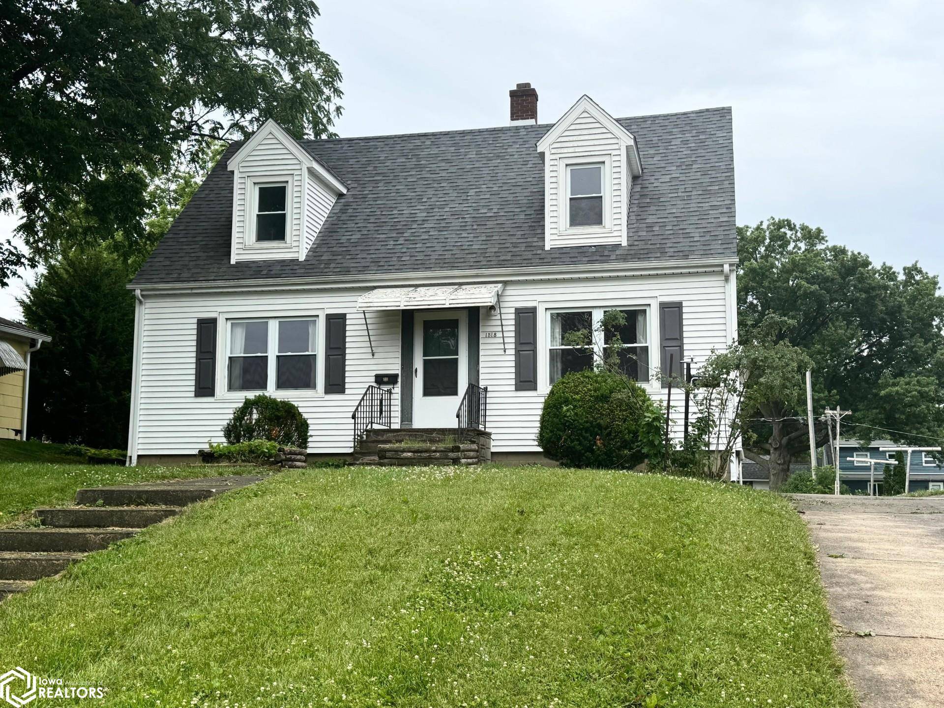 Marshalltown, IA 50158,1518 W Main St