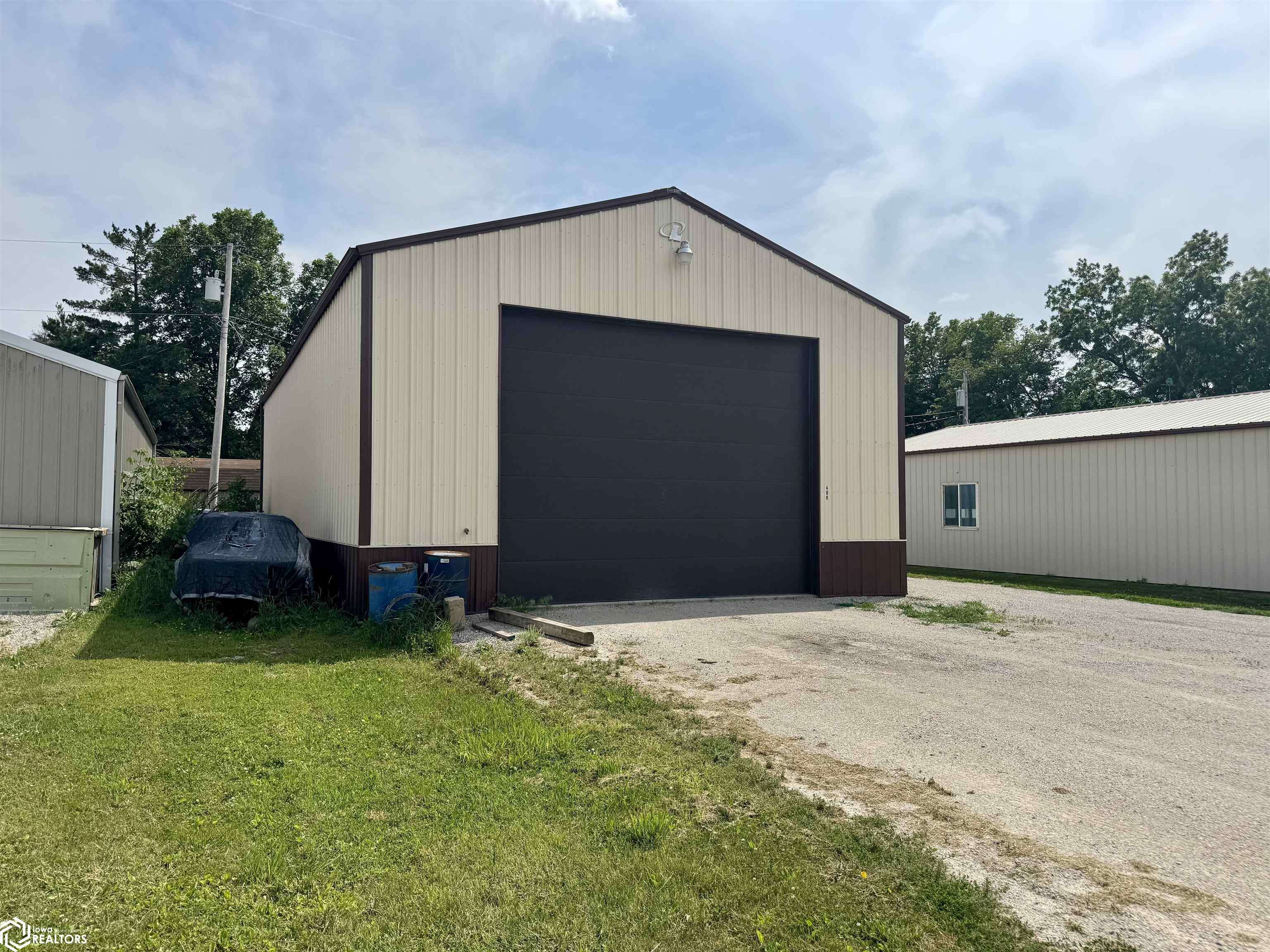 Blairstown, IA 52209,408 Angela Dr NE