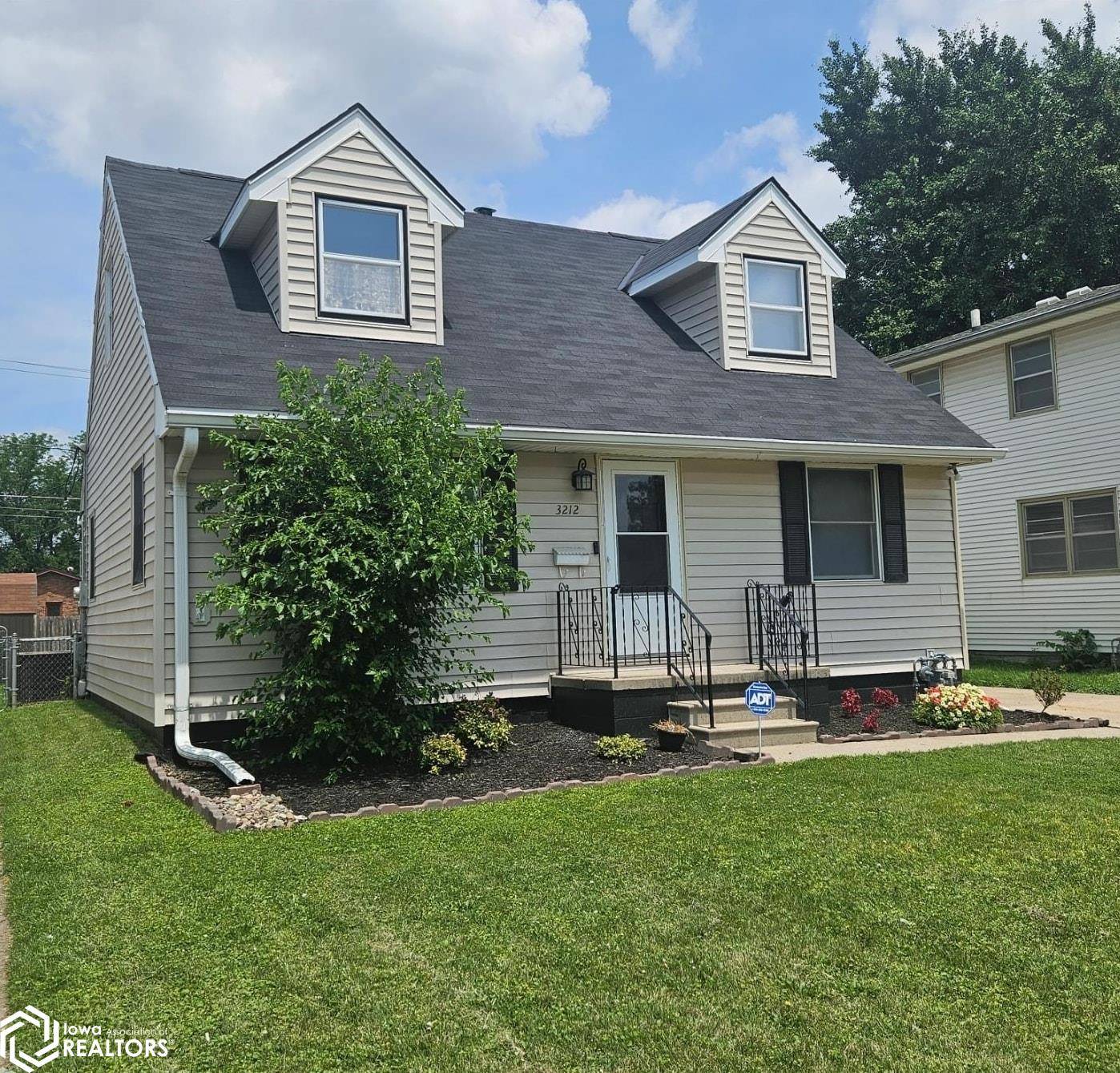 Council Bluffs, IA 51501,3212 3rd Ave