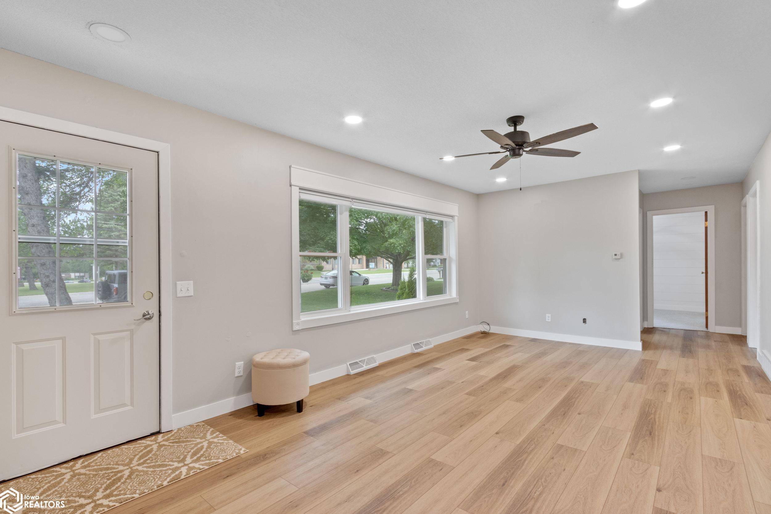 Forest City, IA 50436,605 N Best St