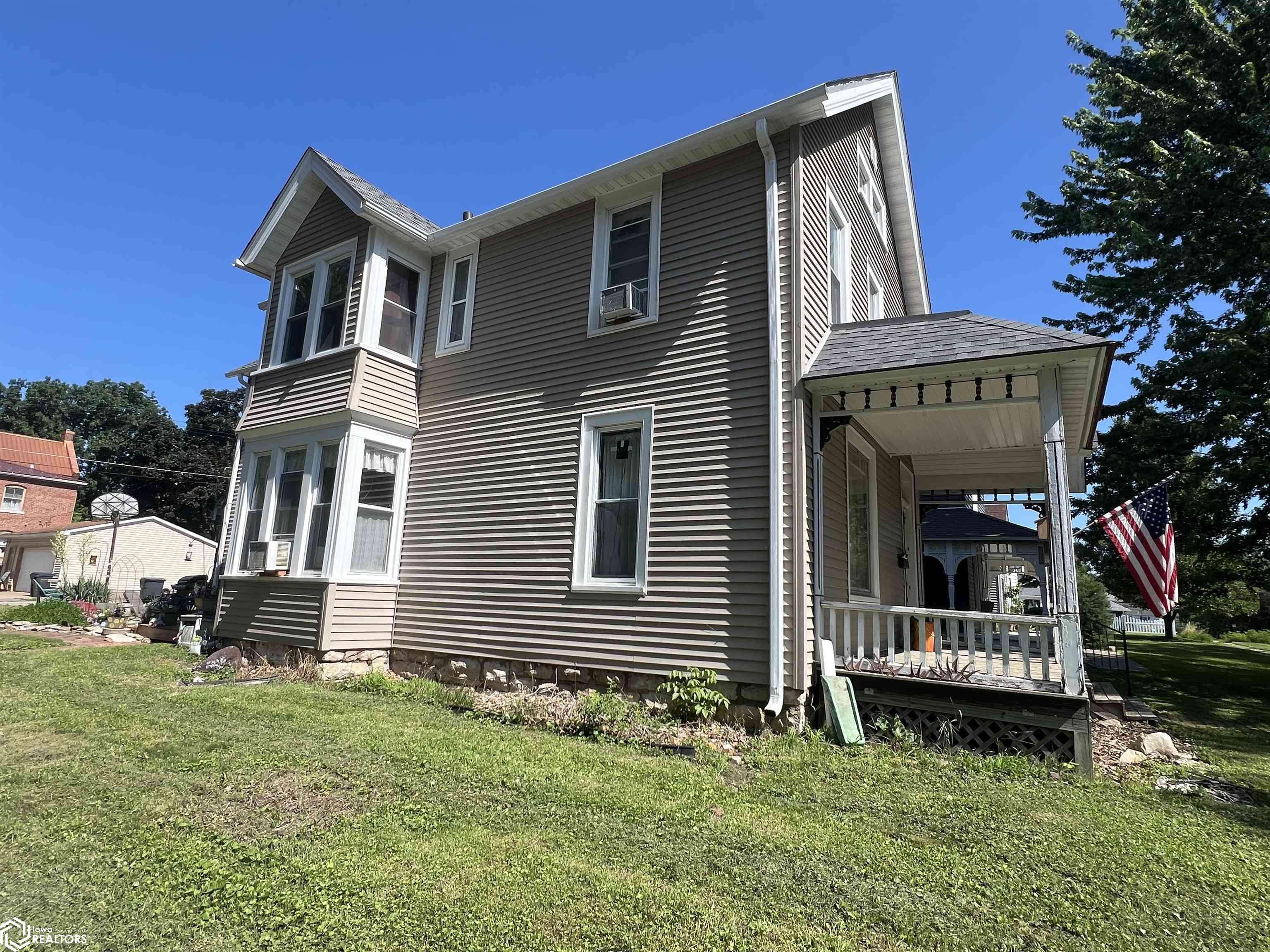 Burlington, IA 52601,1727 Orchard St