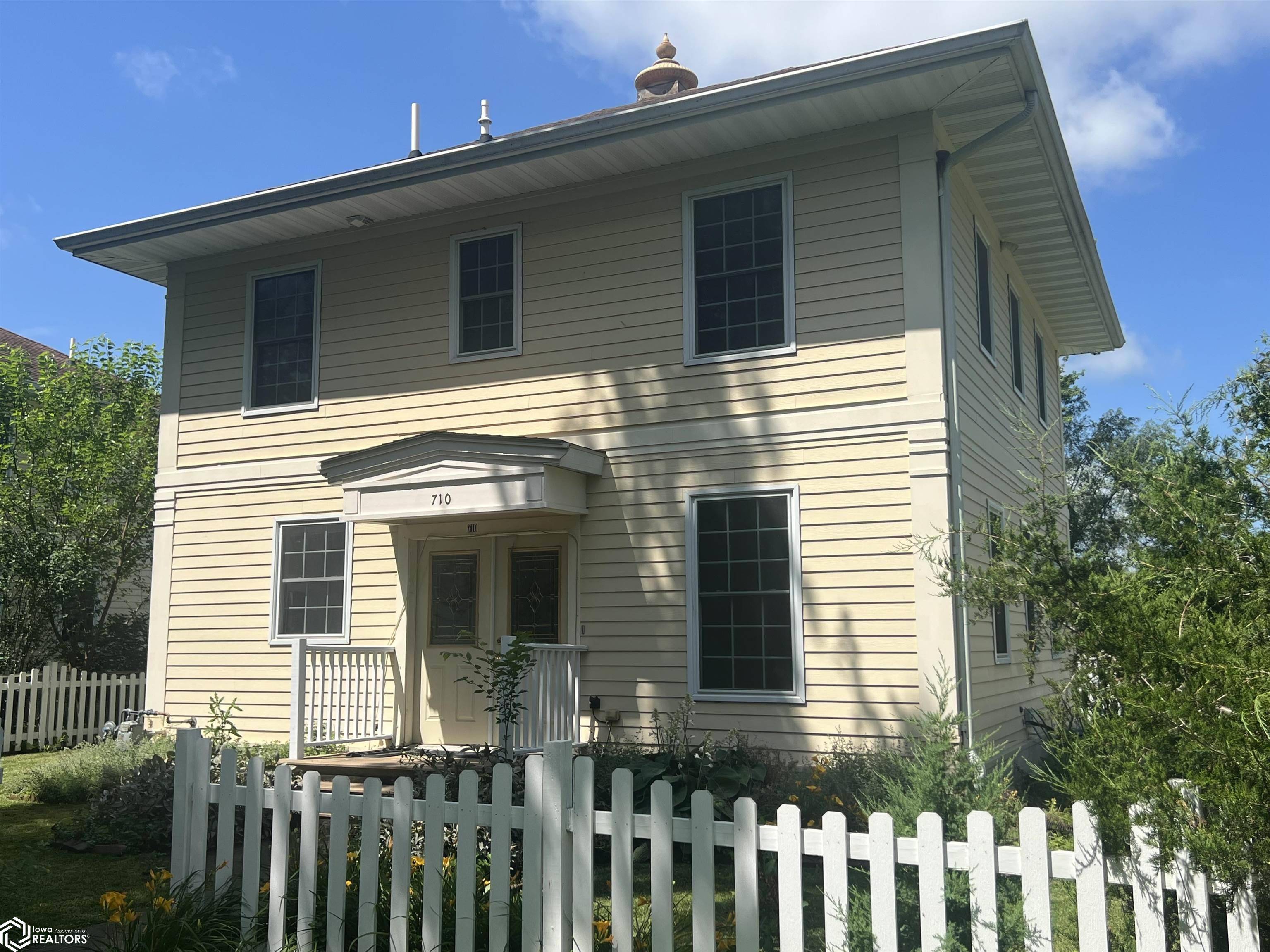 Fairfield, IA 52556,710 Orchard Pl