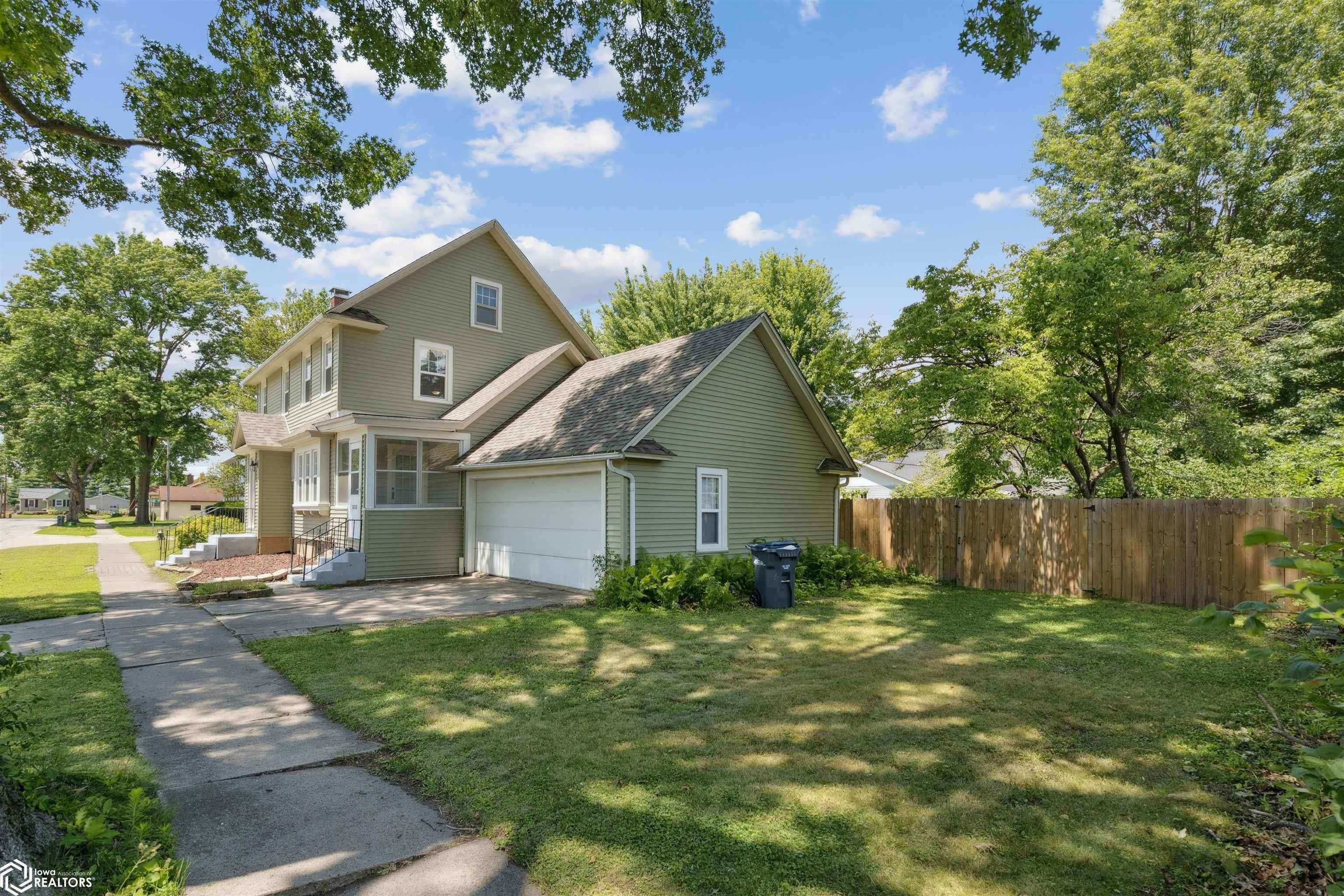 Burlington, IA 52601,2020 Dill St