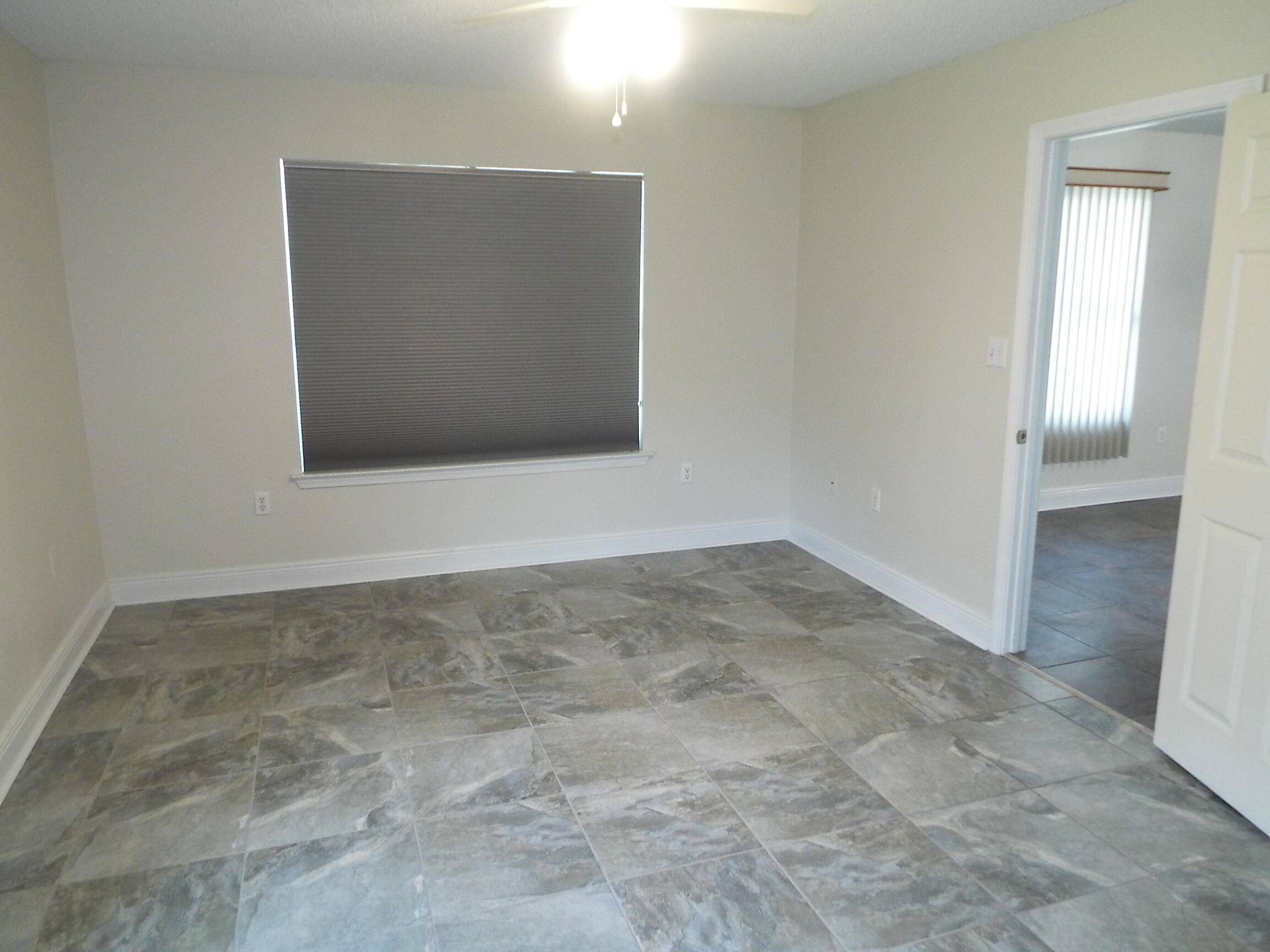 Navarre, FL 32566,2483 Heritage Circle