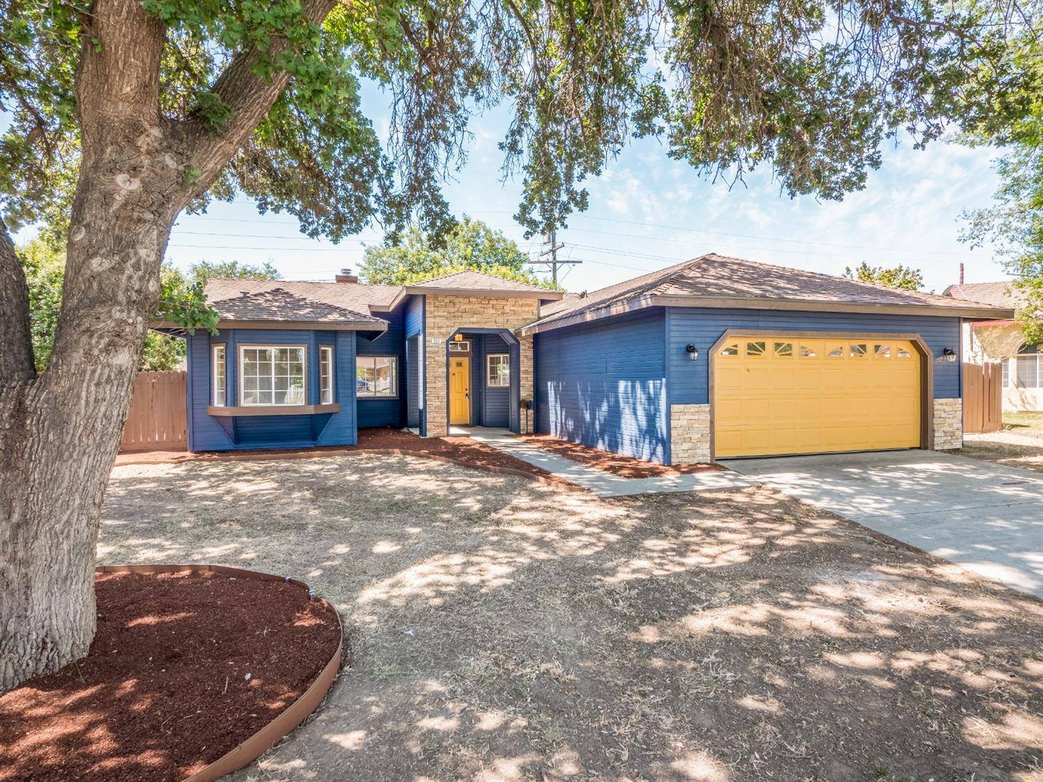 Hanford, CA 93230,303 E Richardson Way