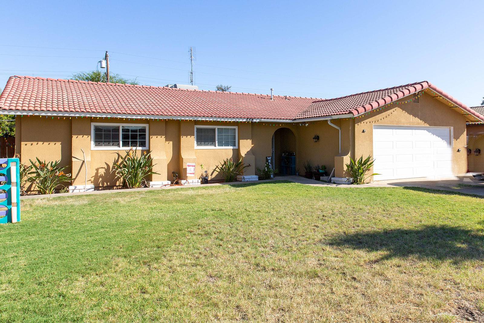 Lemoore, CA 93245,558 Ash Street