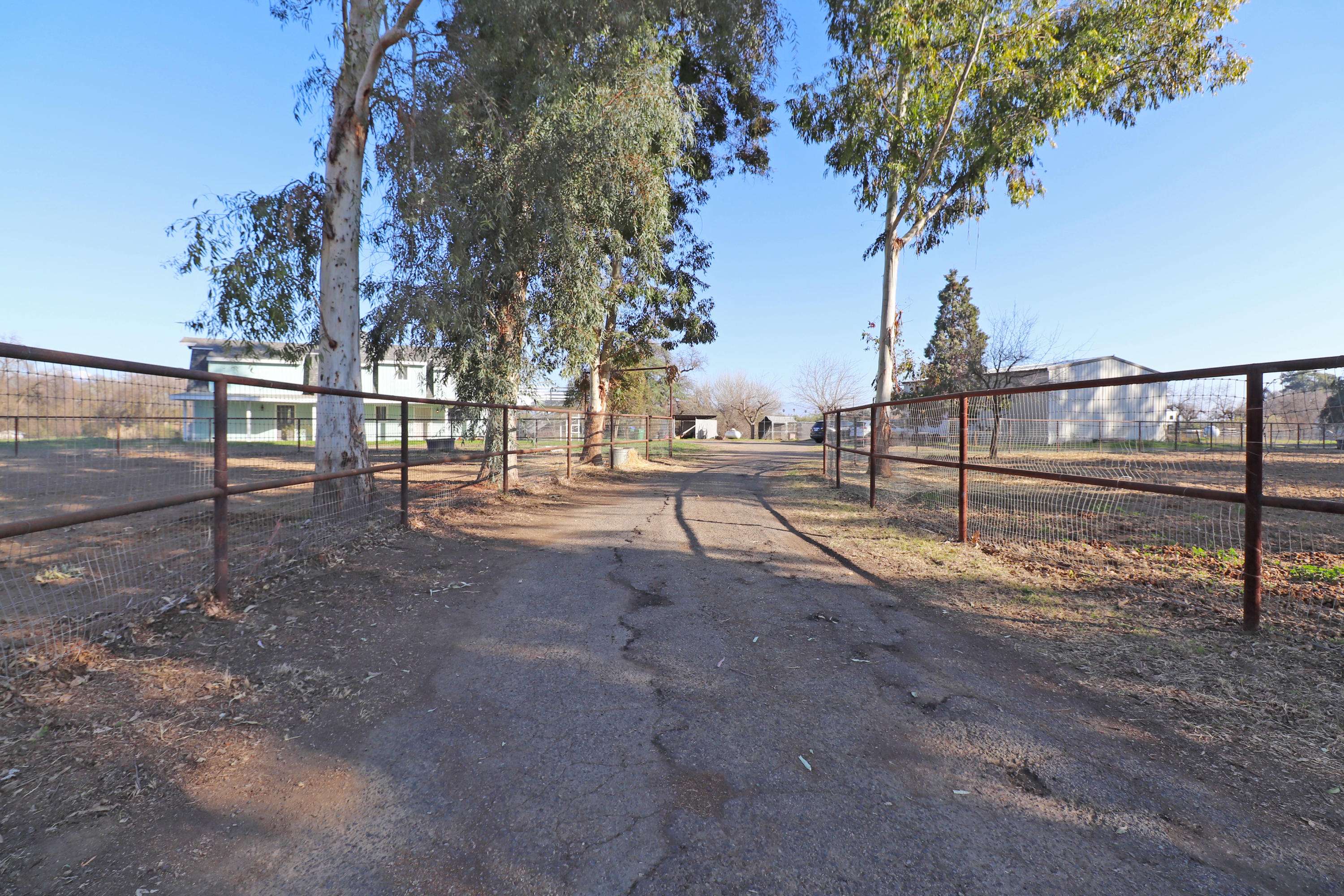 Woodlake, CA 93286,36444 Road 197