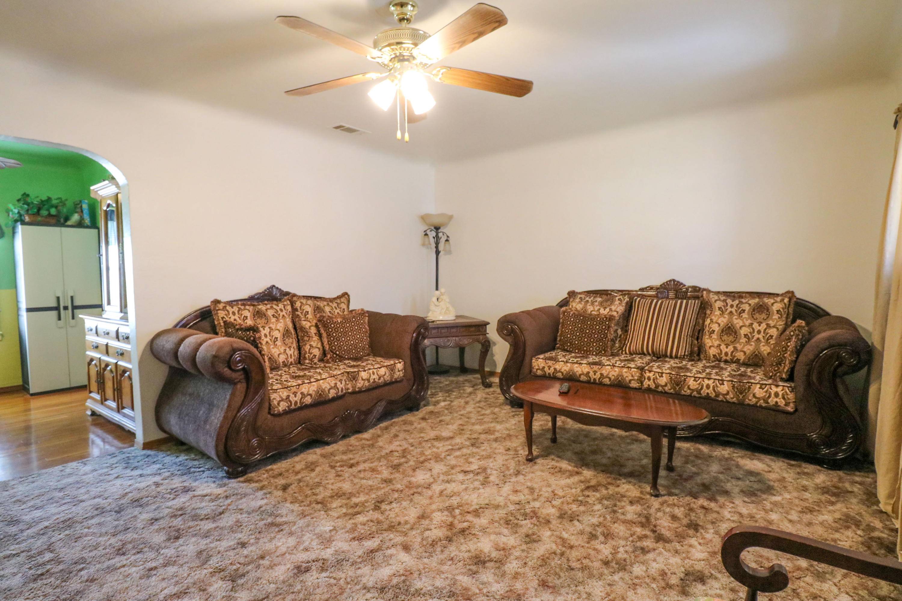 Tulare, CA 93274,504 N Manor Street