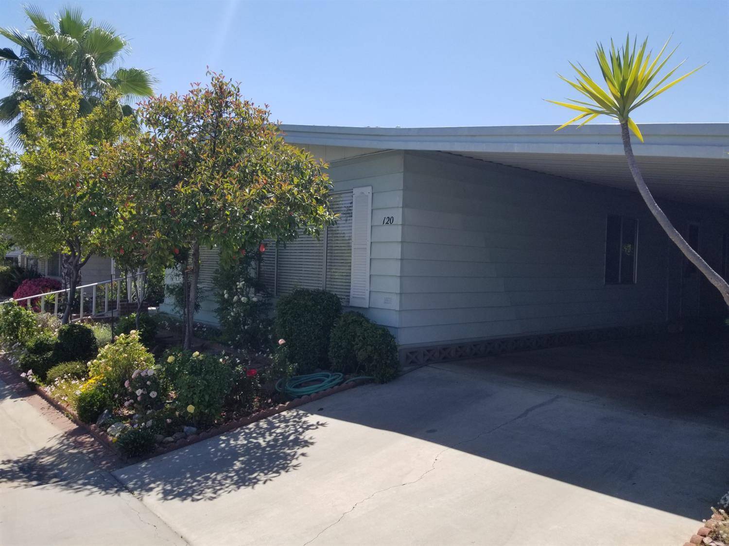 Reedley, CA 93654,1300 W Olson Avenue #120