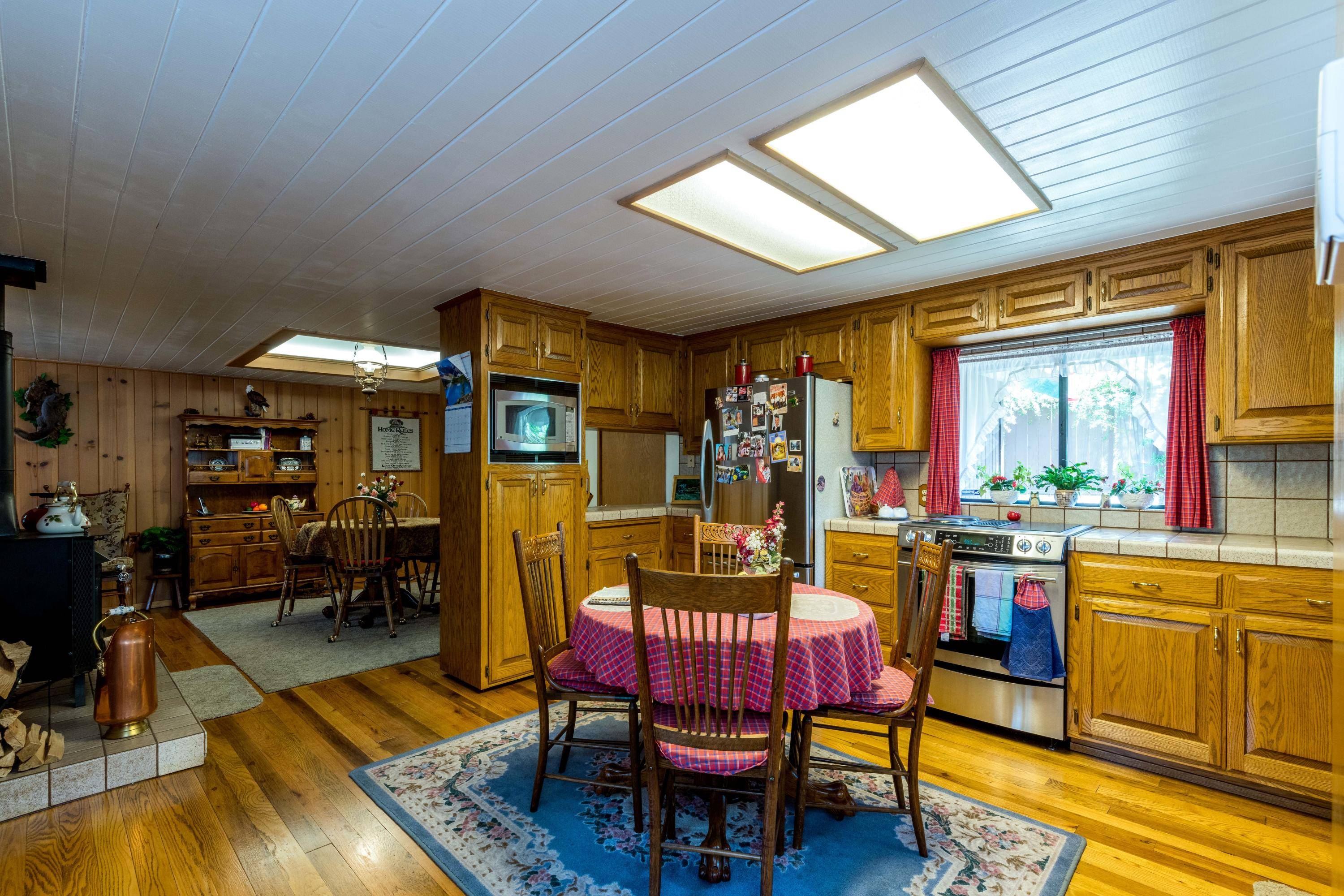 Miramonte, CA 93641,52555 Highway 245