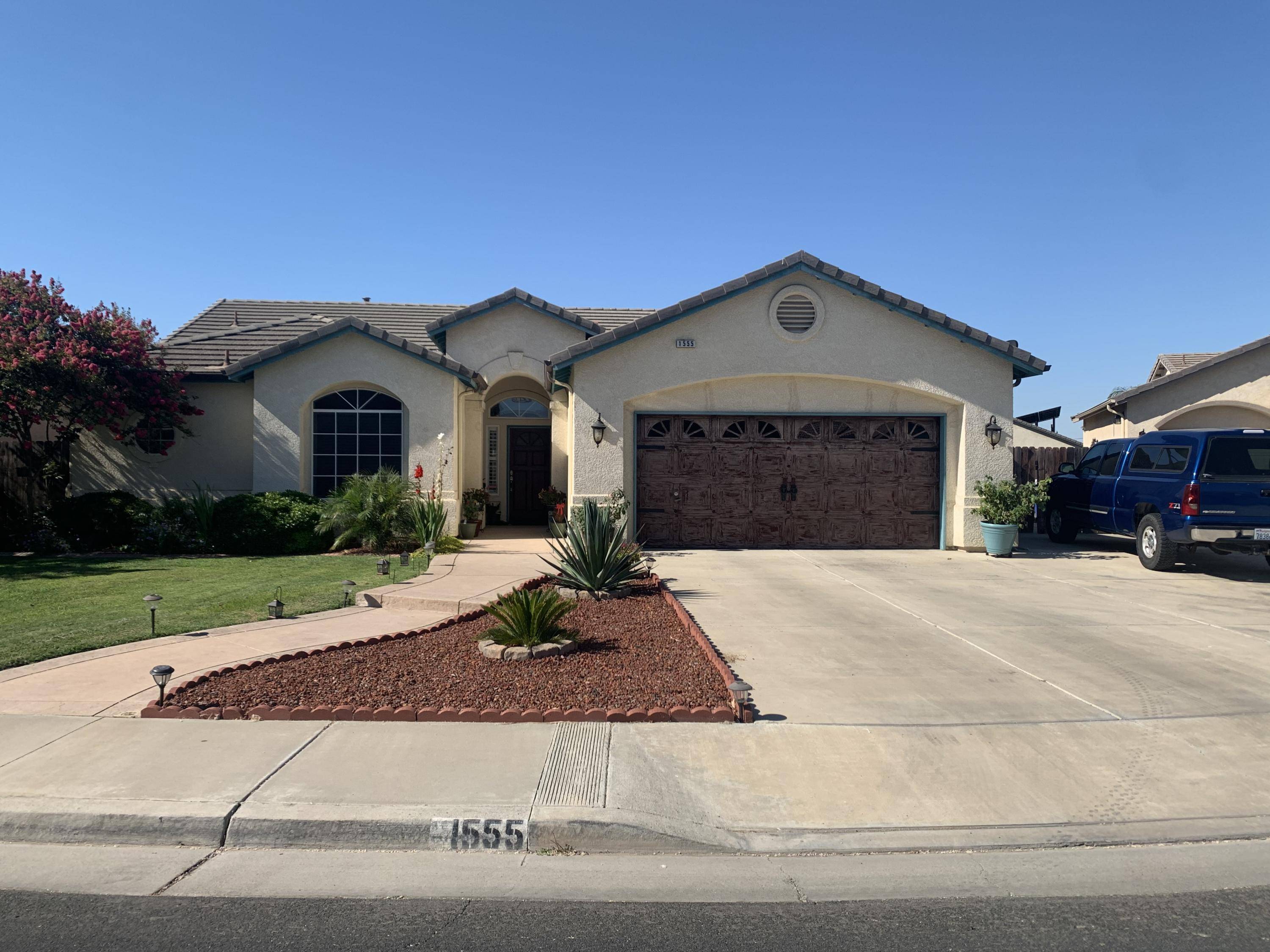 Hanford, CA 93230,1555 W Picadilly Court