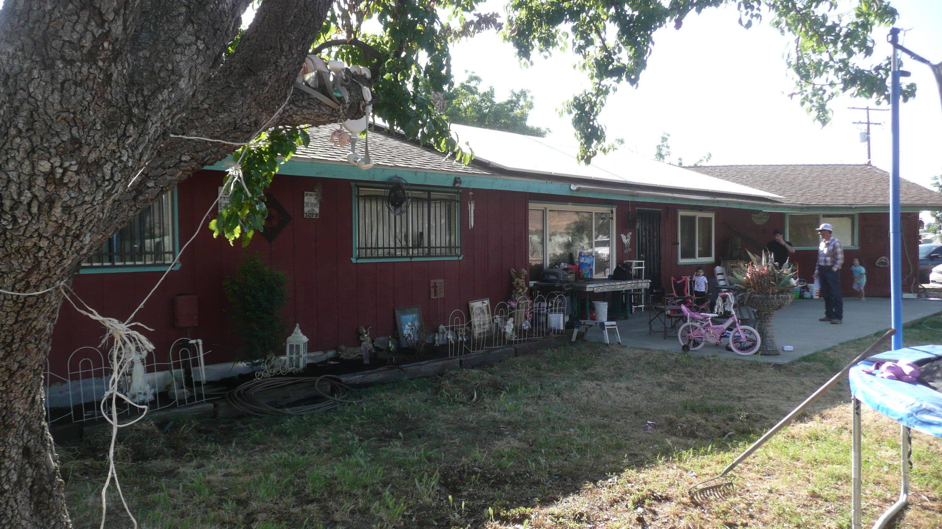 Woodlake, CA 93286,33583 220 Road