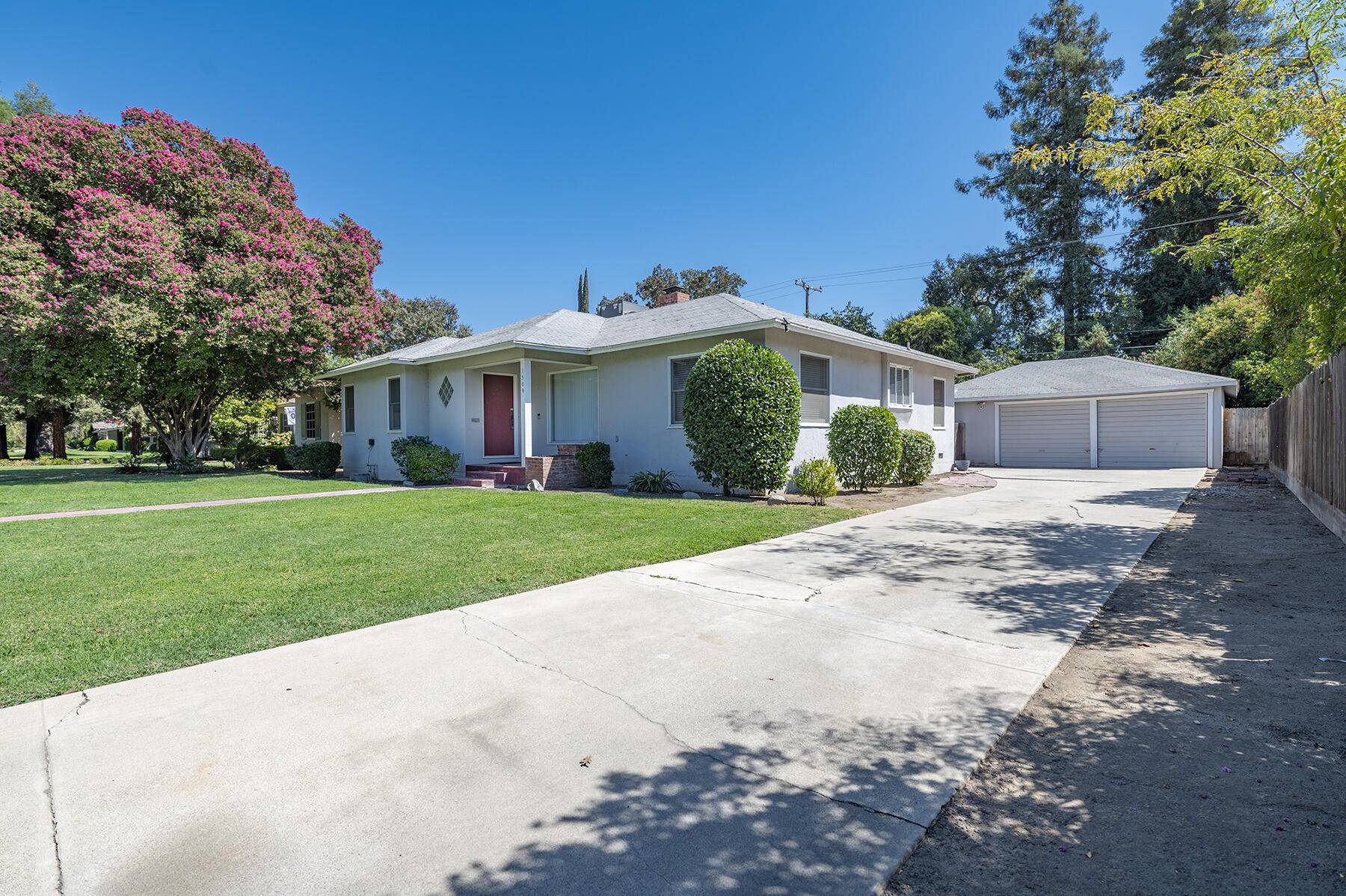 Visalia, CA 93277,1509 W Noble Avenue