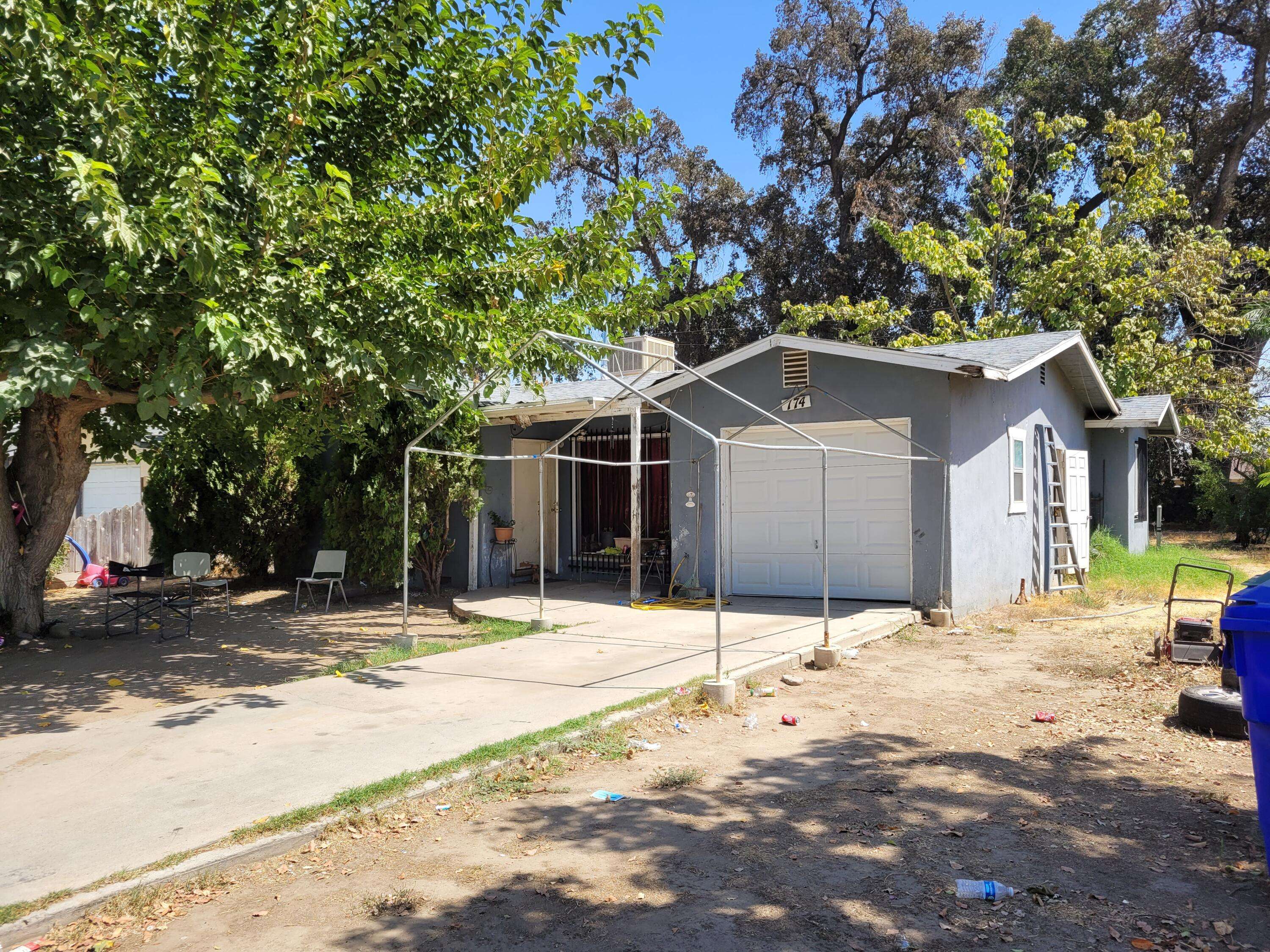 Farmersville, CA 93223,774 N Rose Avenue