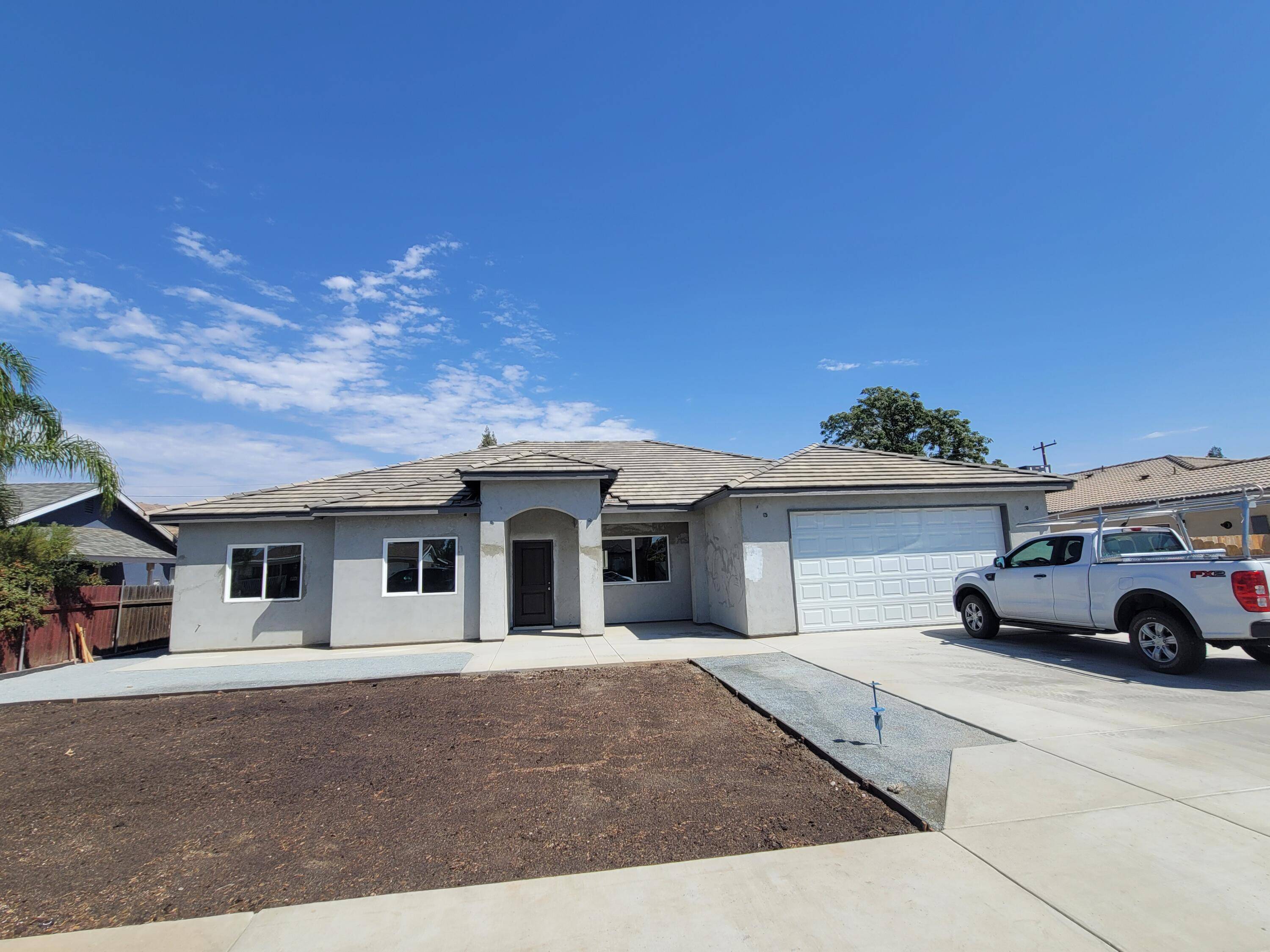 Woodlake, CA 93286,266 N Walnut Street