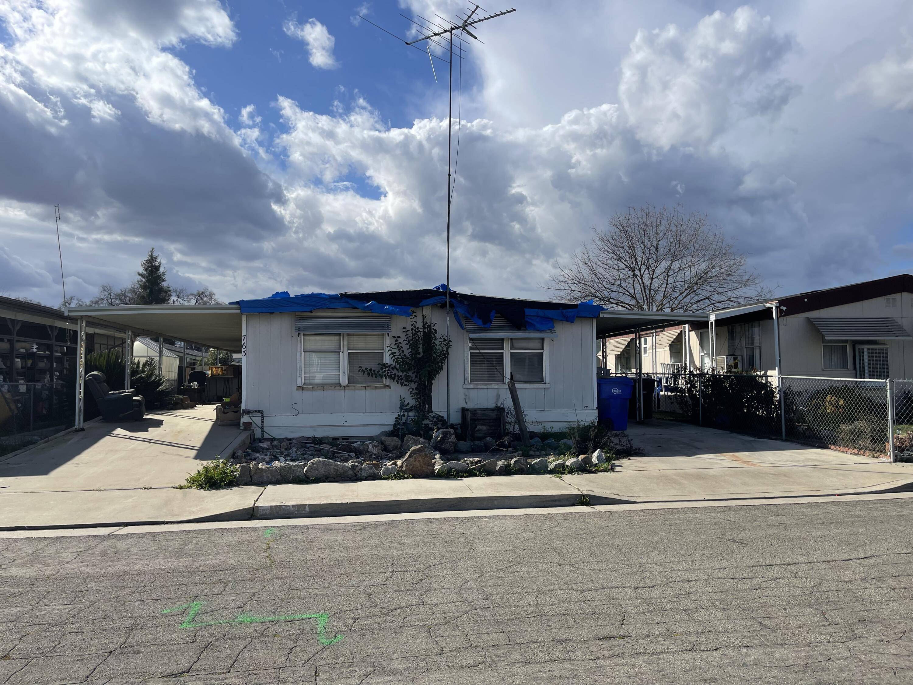 Farmersville, CA 93223,763 S Avery Avenue