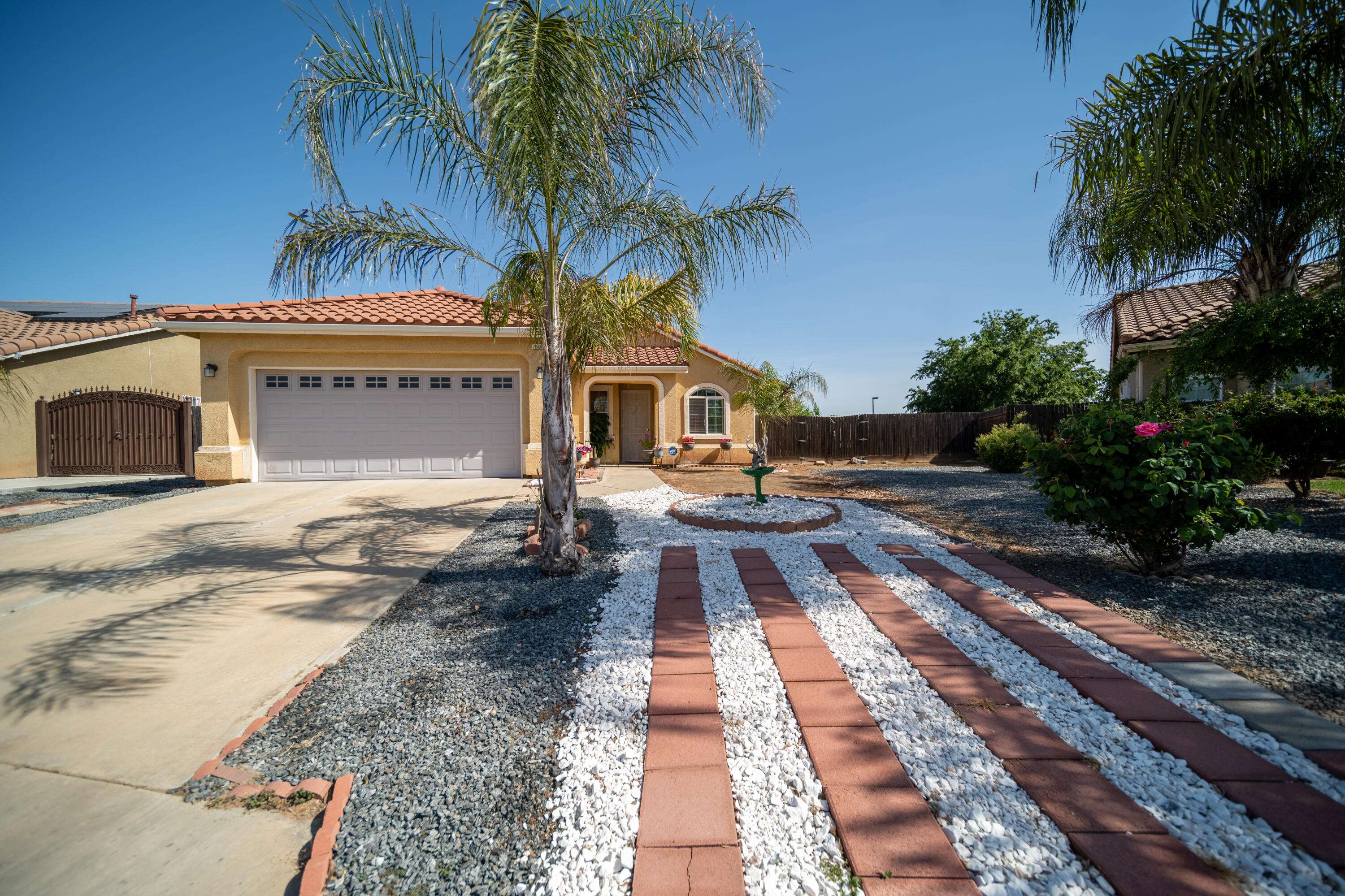 Orange Cove, CA 93646,1452 Serna Avenue