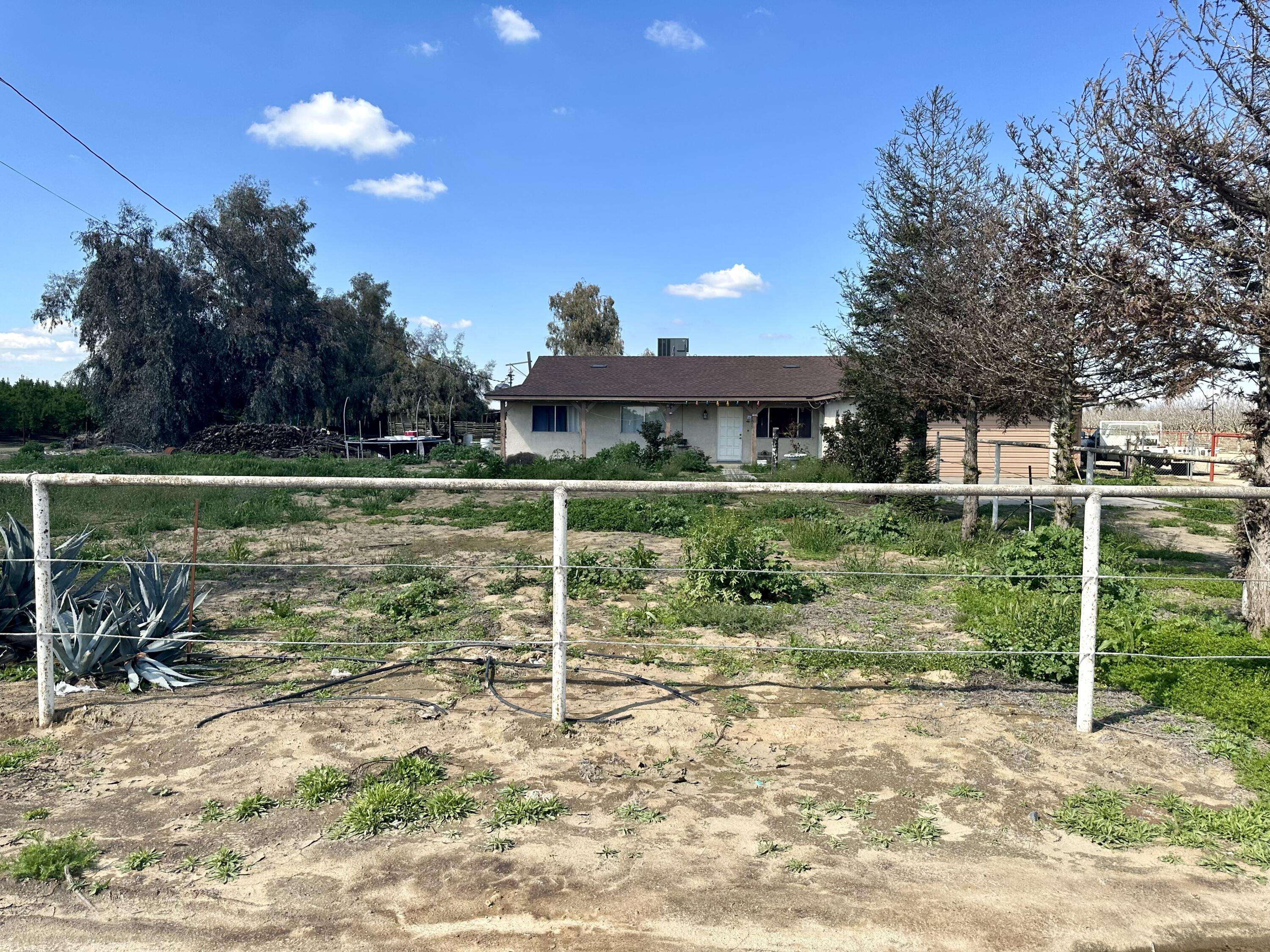 Pixley, CA 93256,446 Wright Avenue