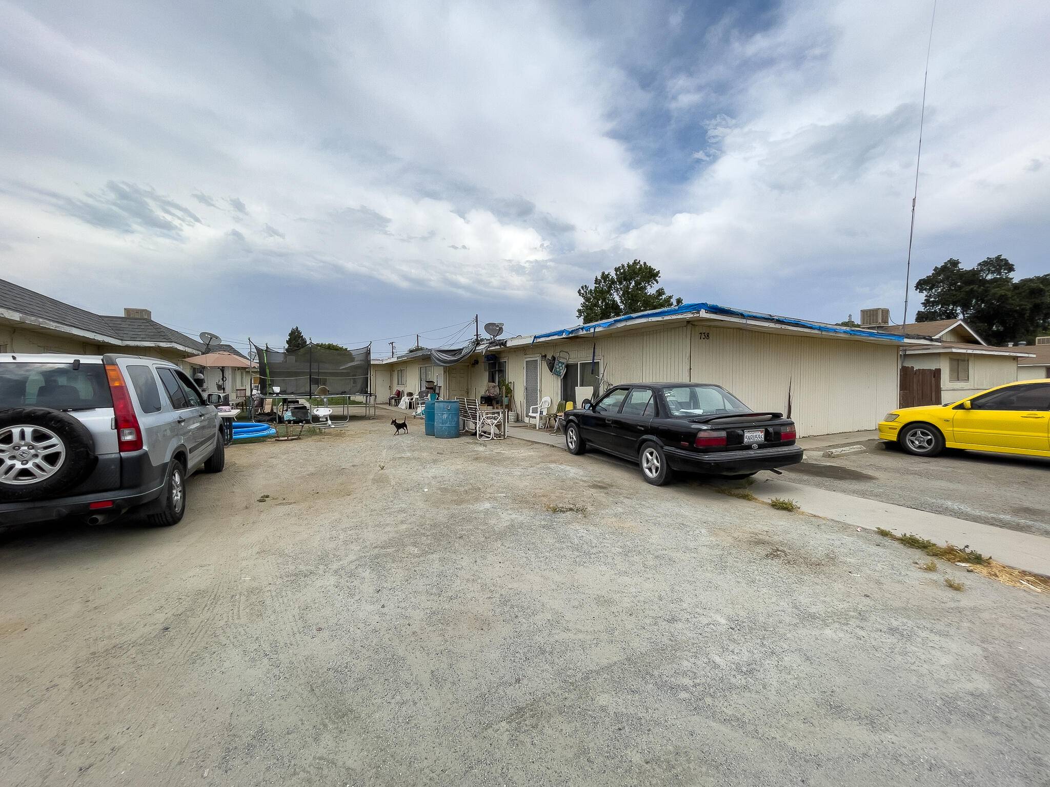 Farmersville, CA 93223,738 E Larry Street