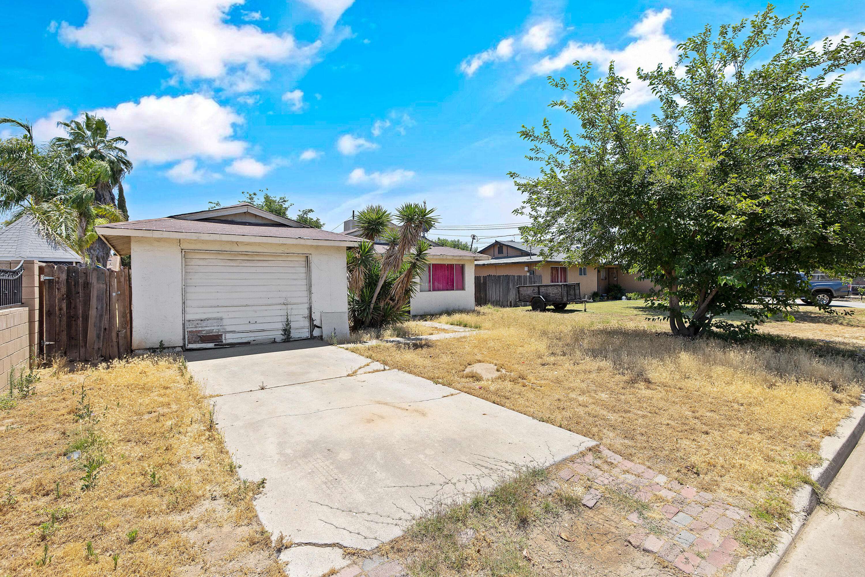 Lindsay, CA 93247,480 Westmore Court