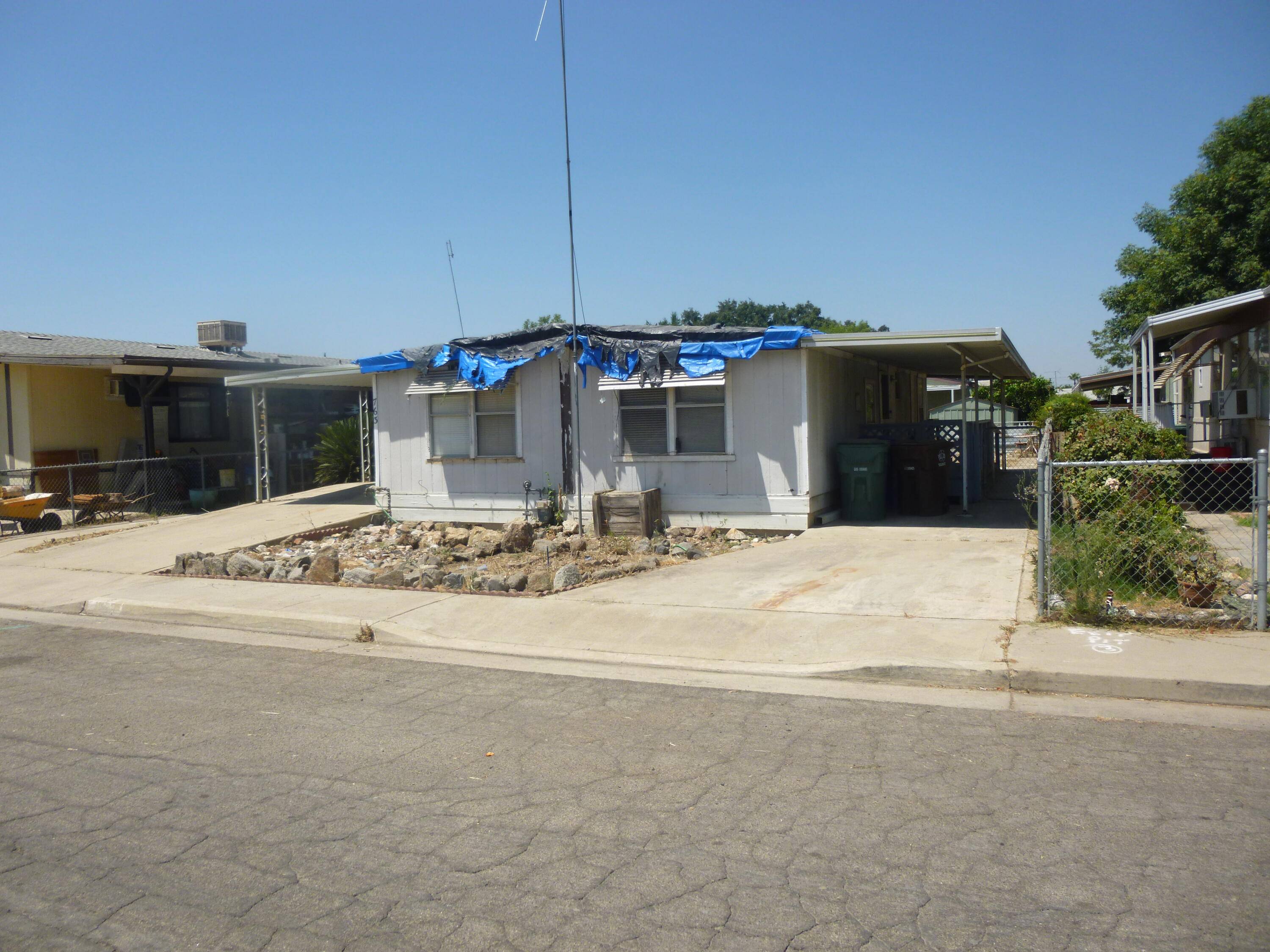 Farmersville, CA 93223,763 S Avery Avenue