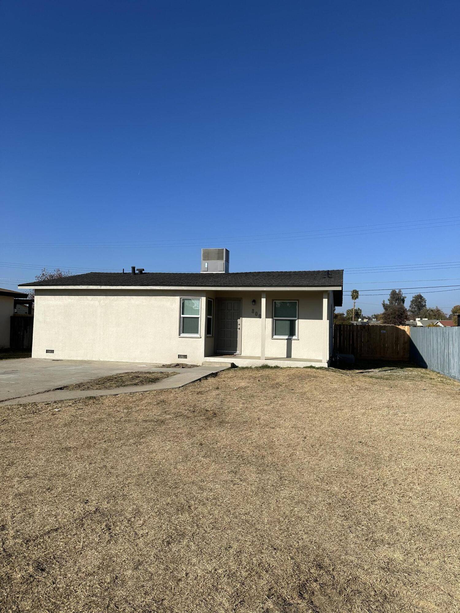 Hanford, CA 93230,806 E Florinda Street