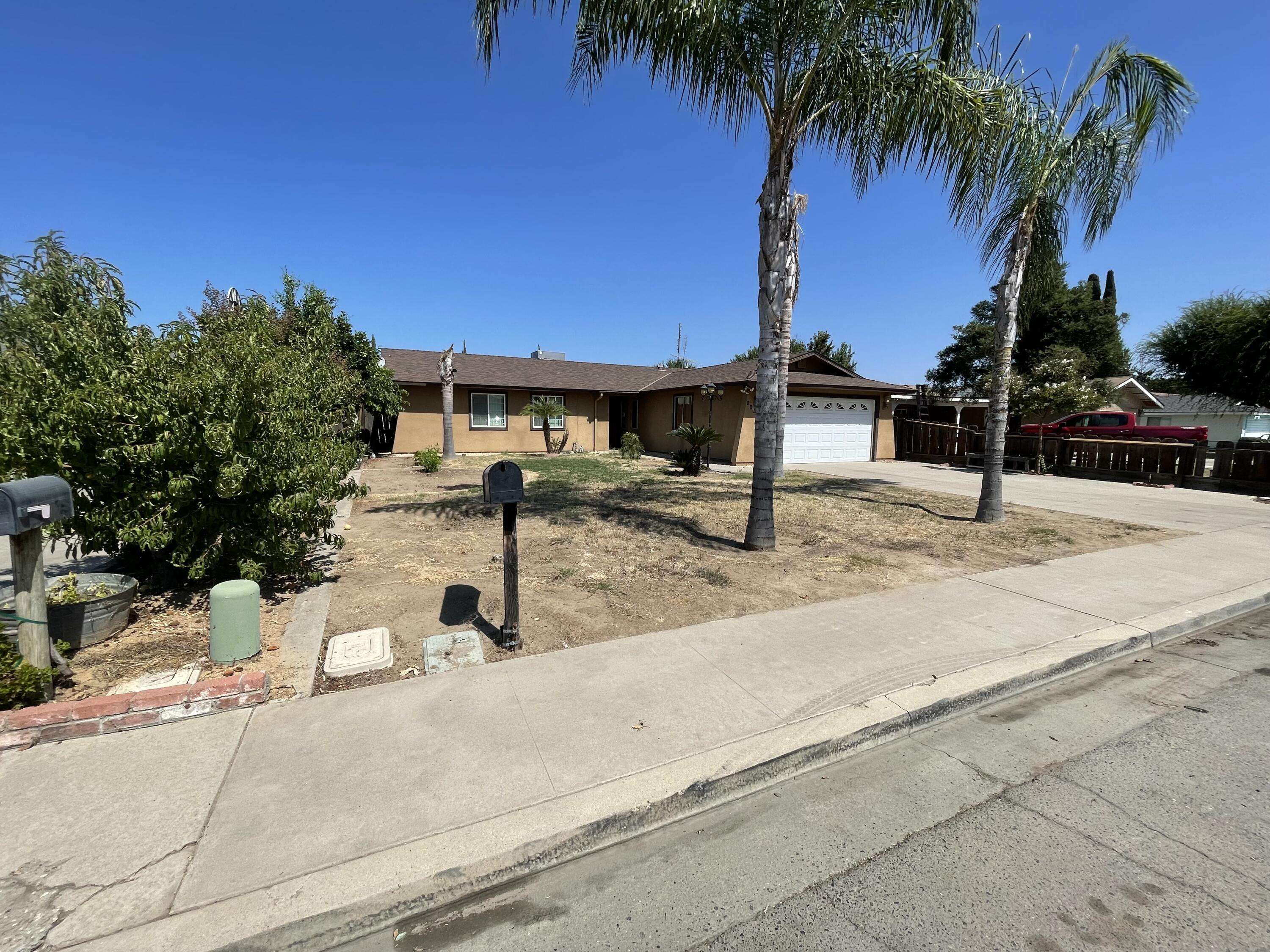 Visalia, CA 93291,2020 W Vine Avenue