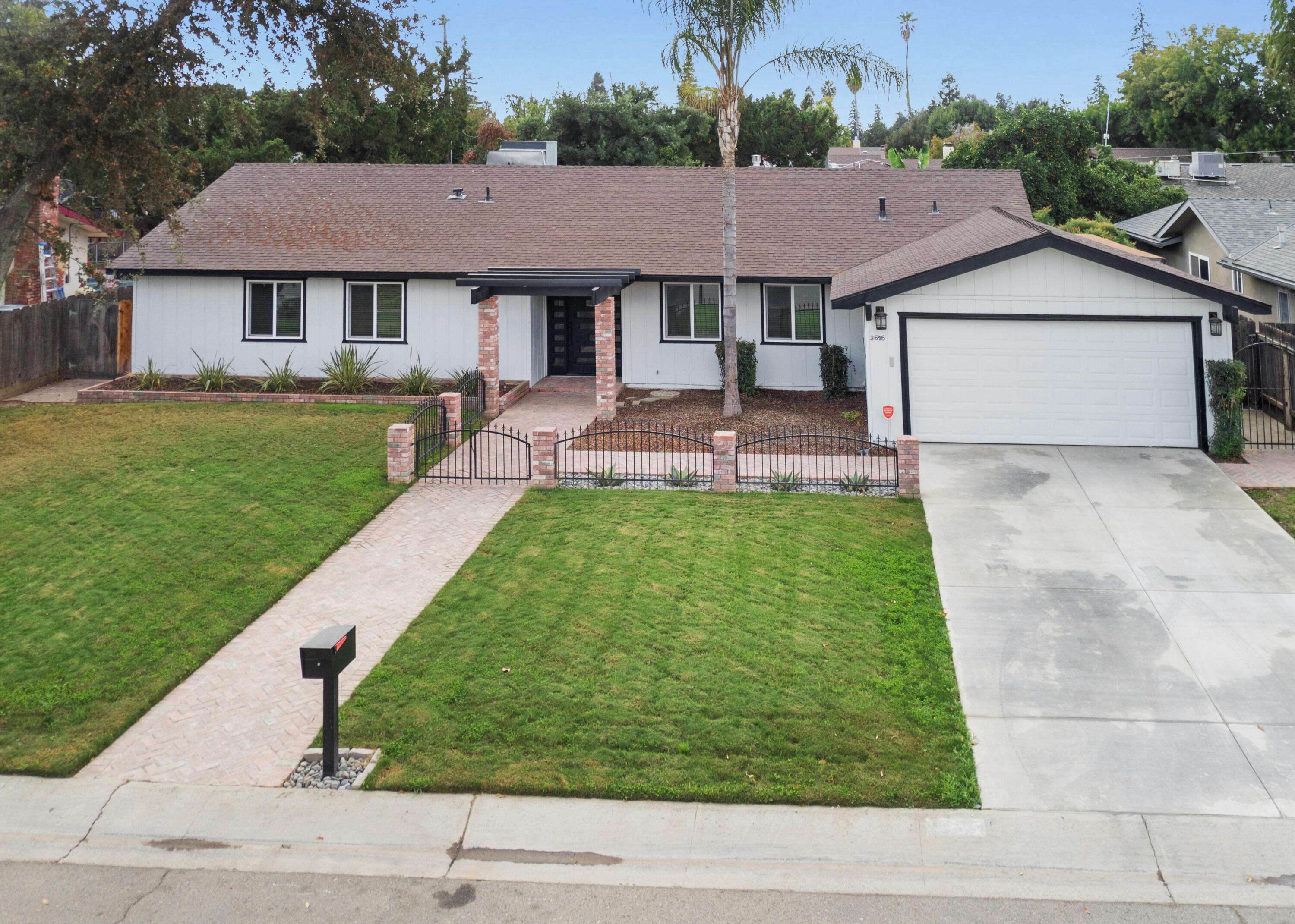 Visalia, CA 93277,3515 W Iris Avenue