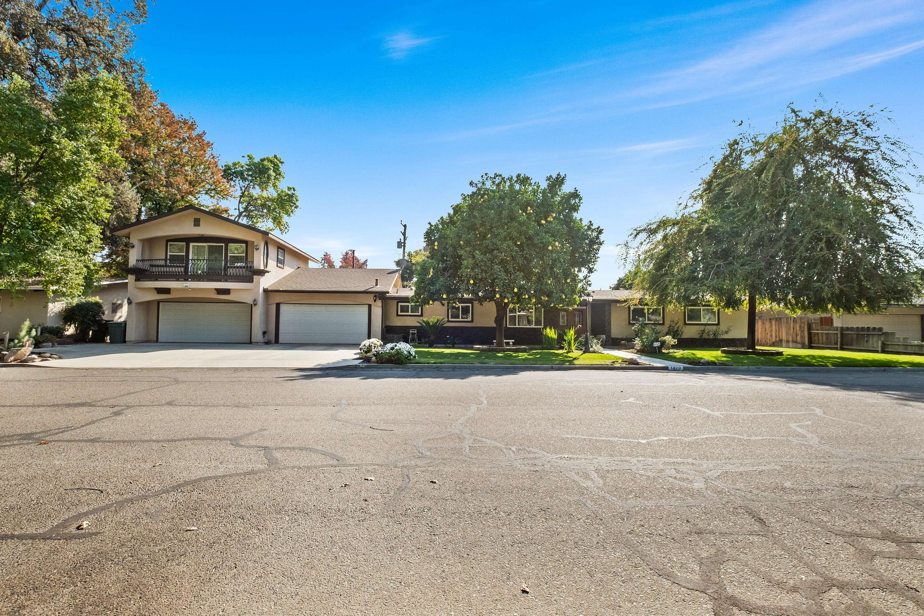 Visalia, CA 93277,1429 W Laurel Avenue