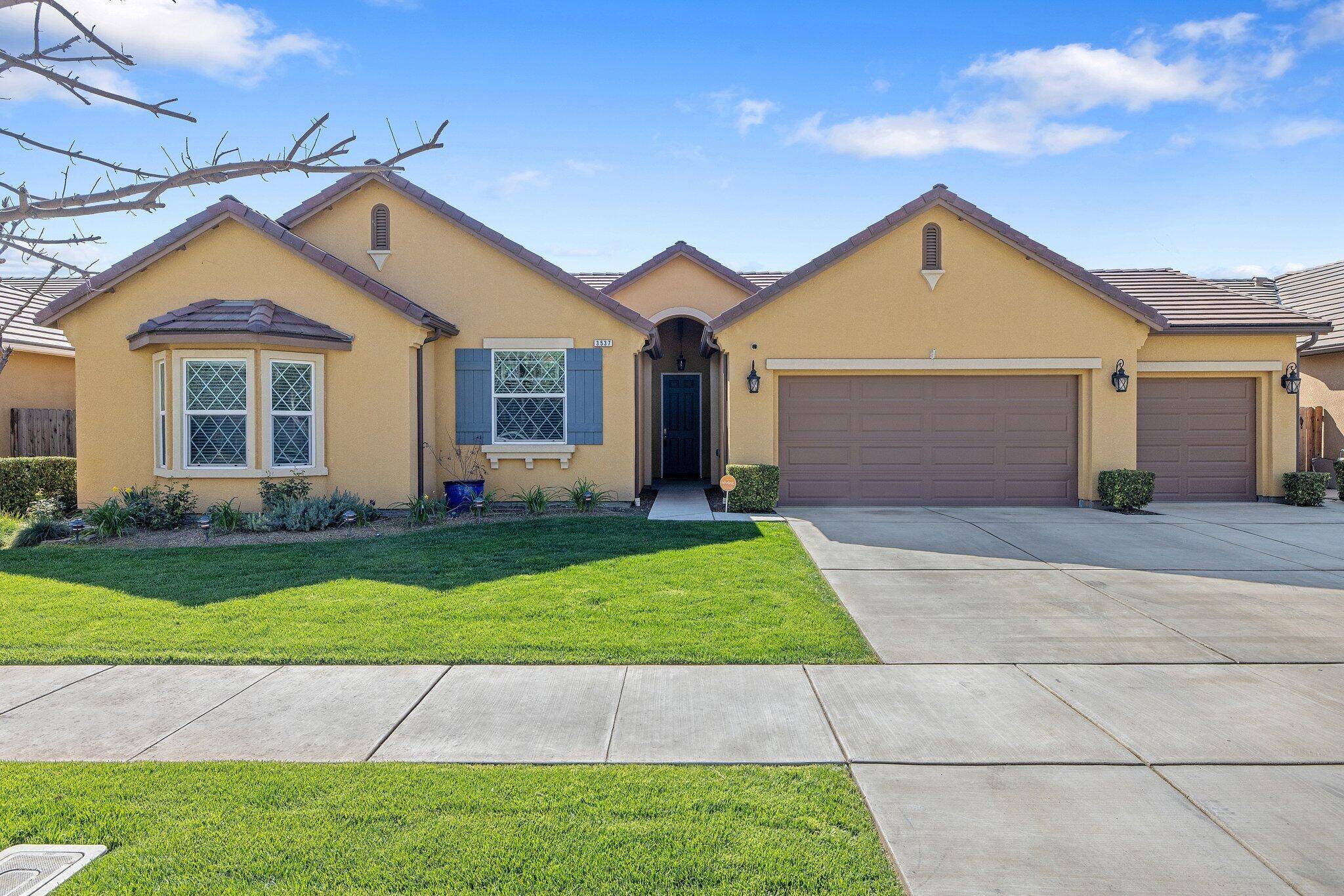 Visalia, CA 93291,3537 W Delaware Court