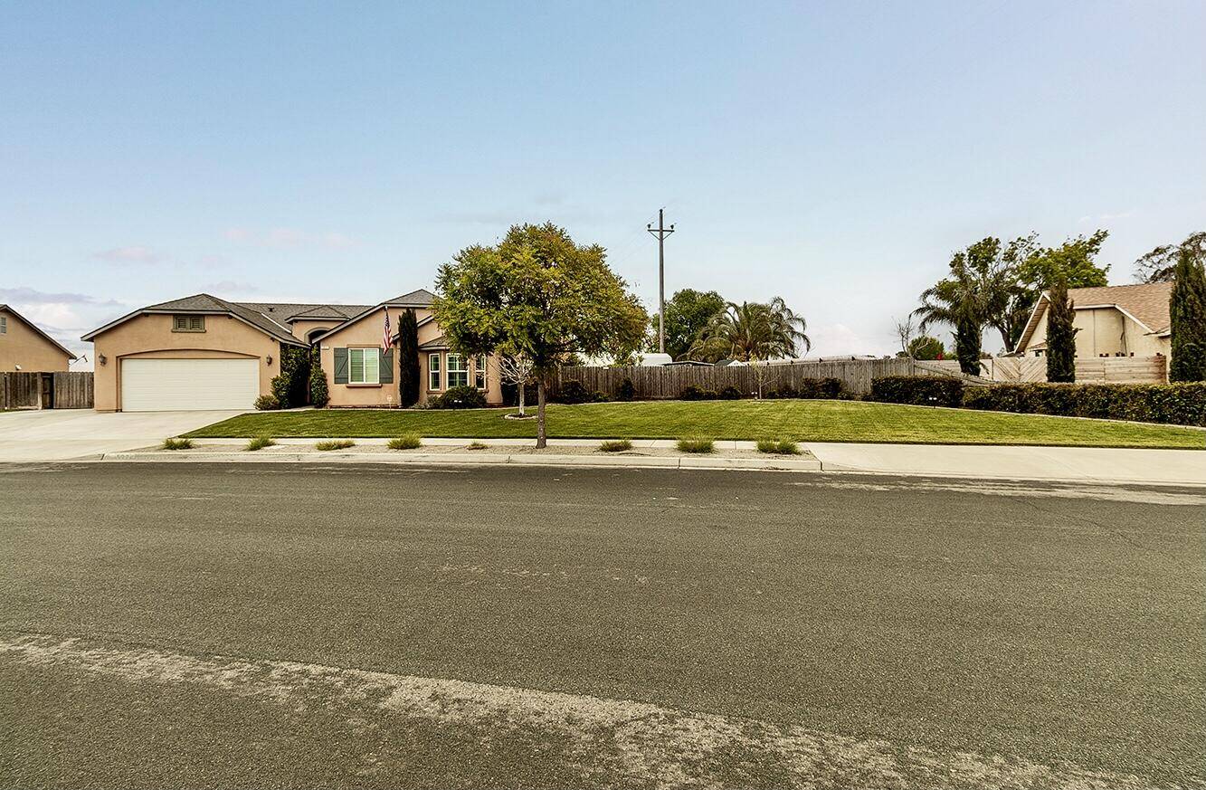 Lemoore, CA 93245,1024 Geneva Drive