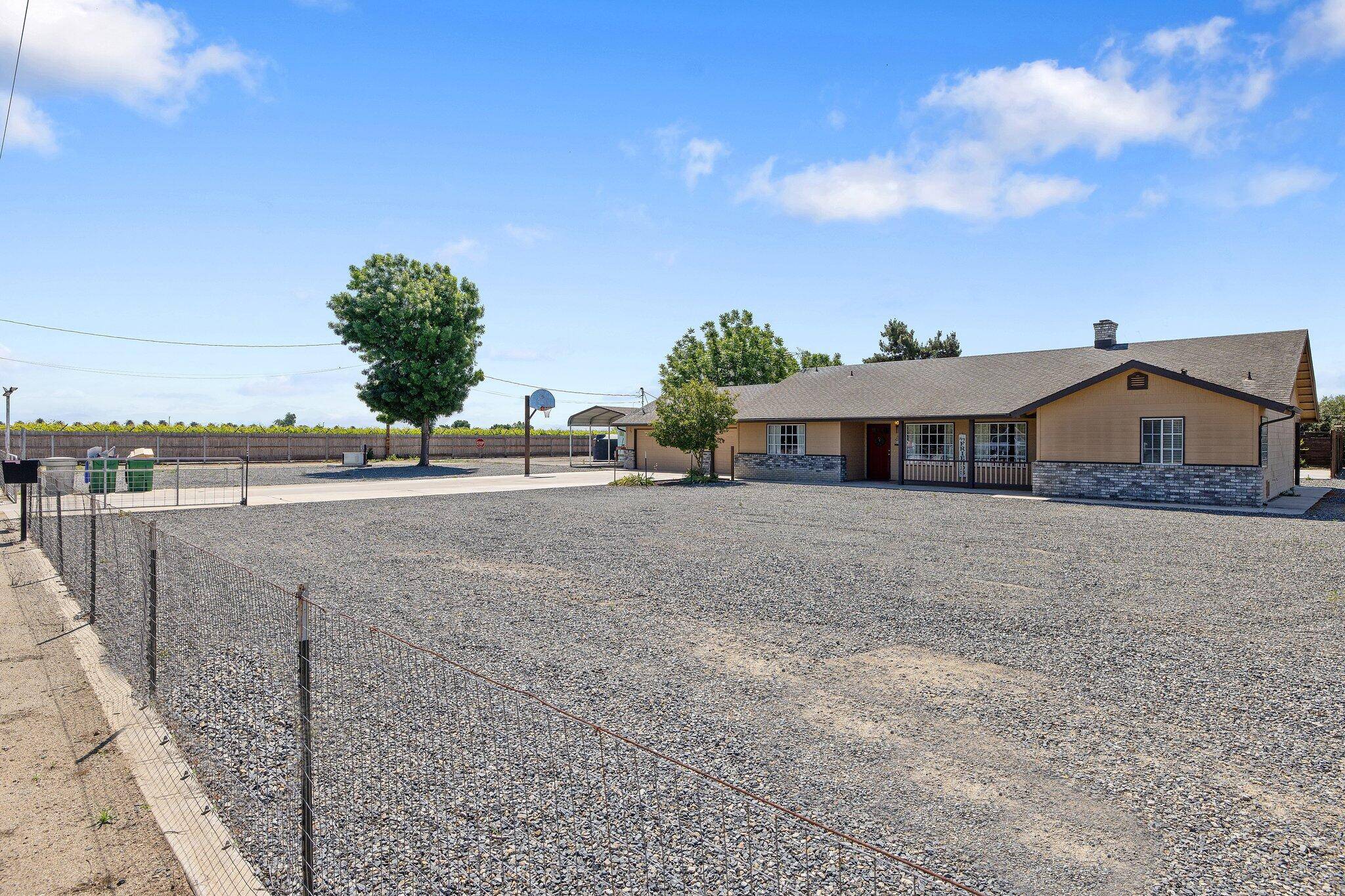 Lindsay, CA 93247,18577 Avenue 224