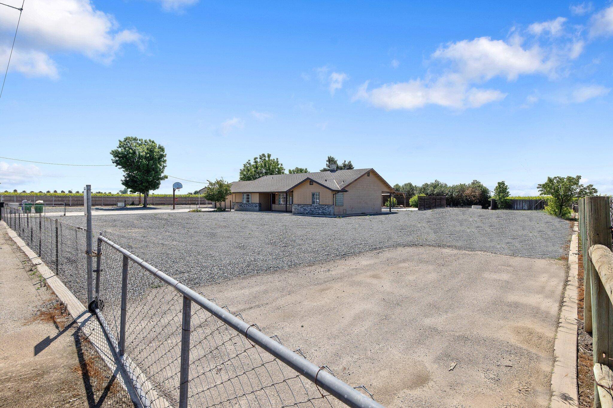 Lindsay, CA 93247,18577 Avenue 224