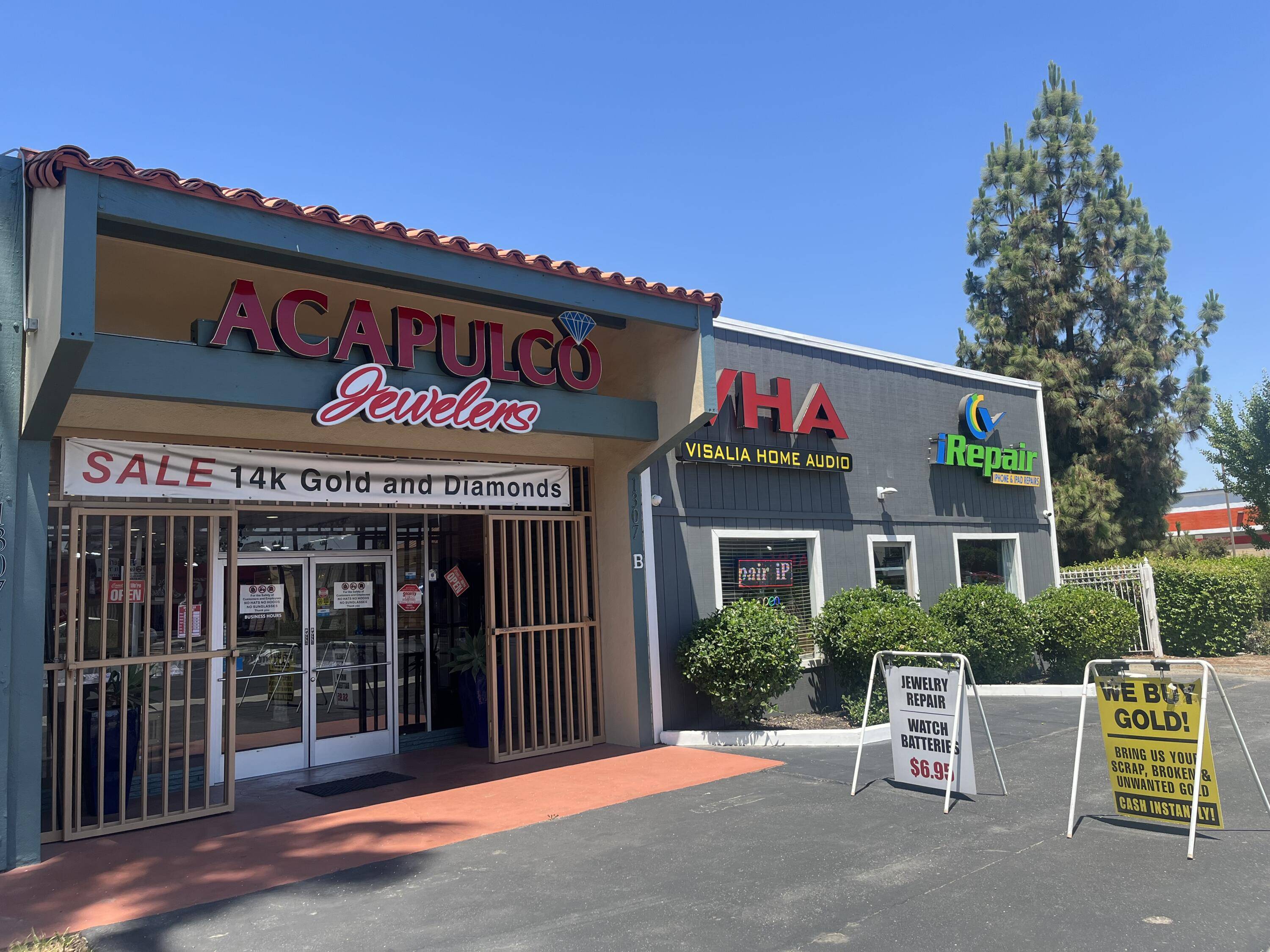 Visalia, CA 93277,1315 S Mooney Boulevard