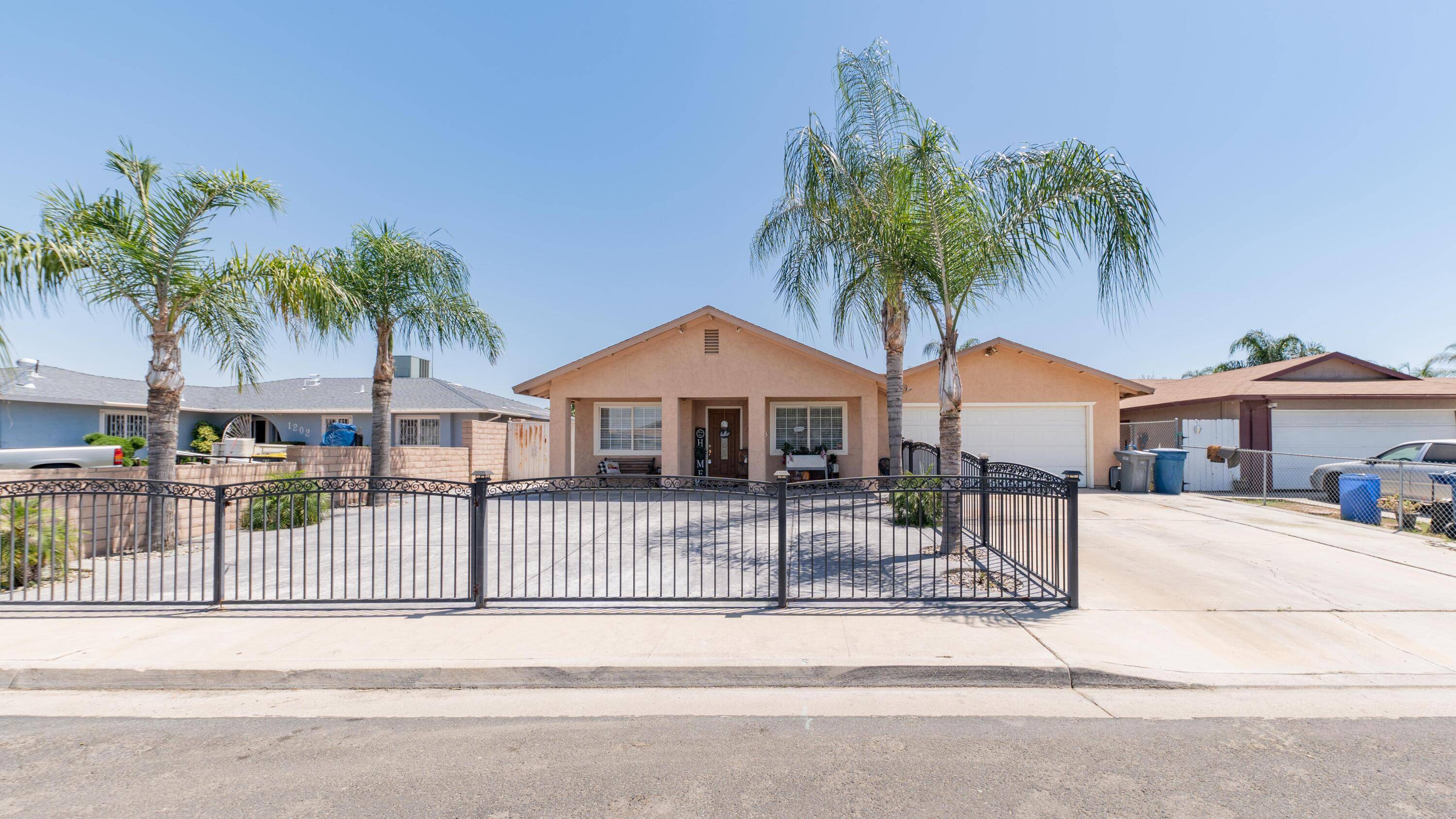 Delano, CA 93215,1118 Weaver Avenue