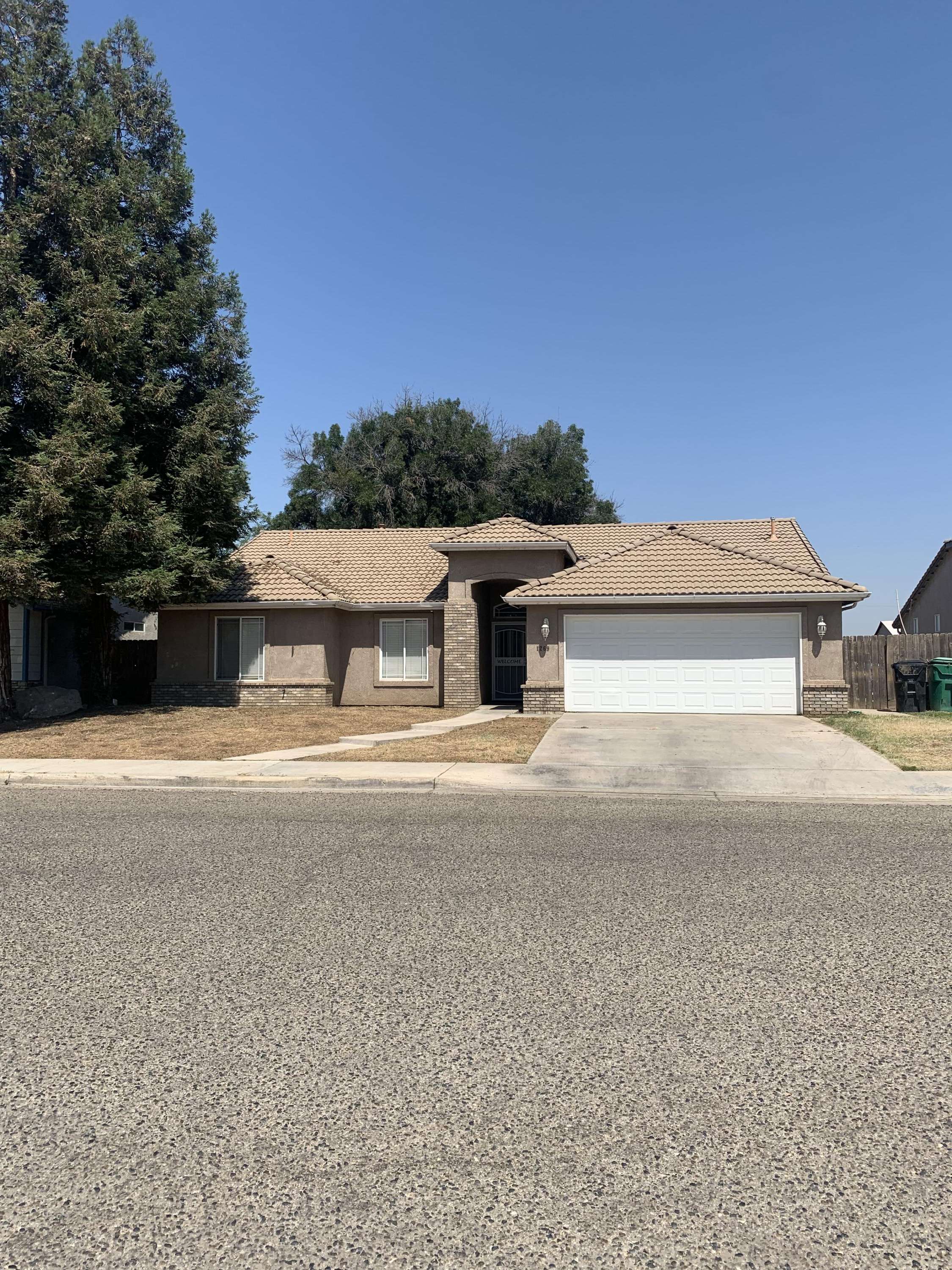 Porterville, CA 93257,1269 Linda Way