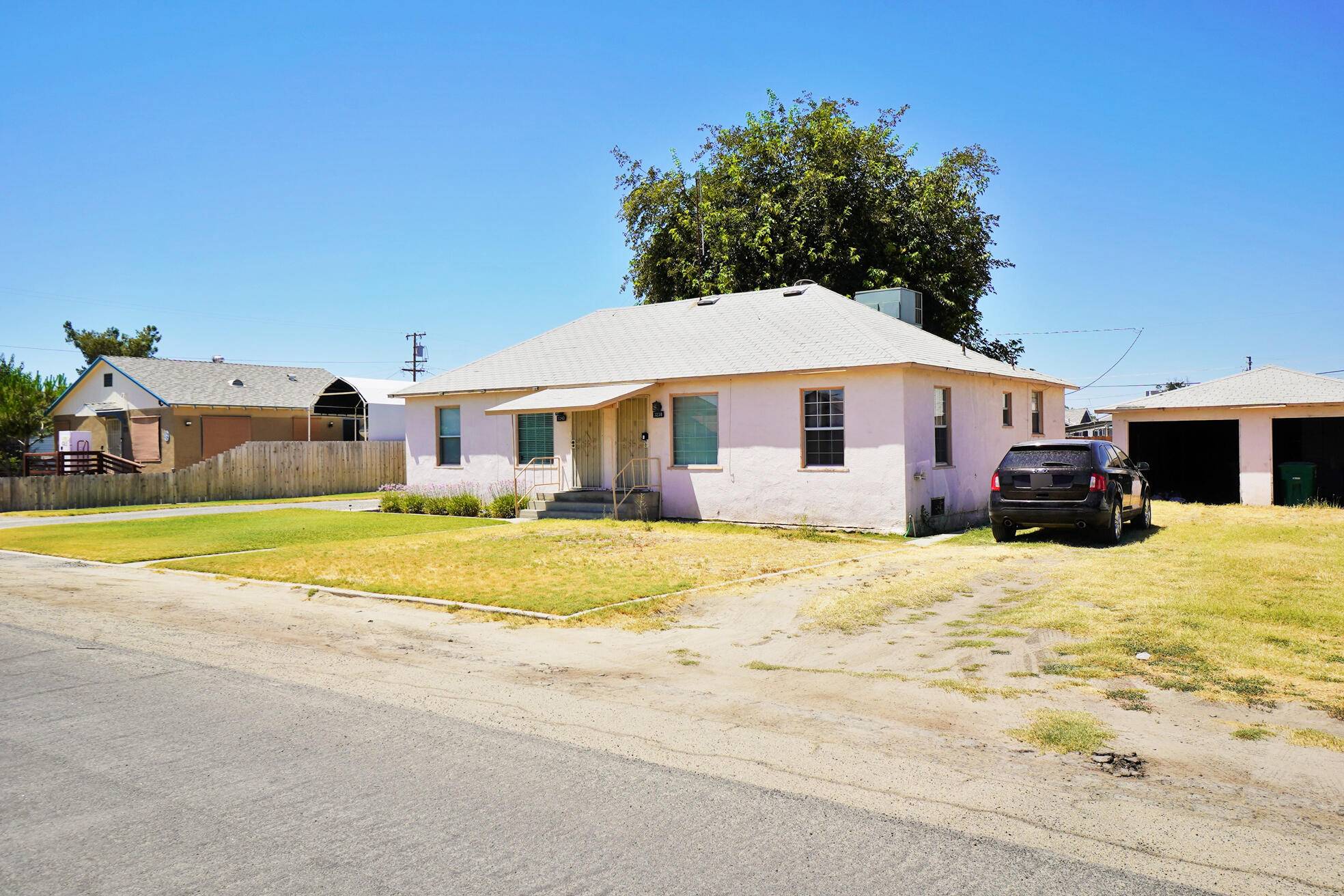 Riverdale, CA 93656,3238 W Henson Street