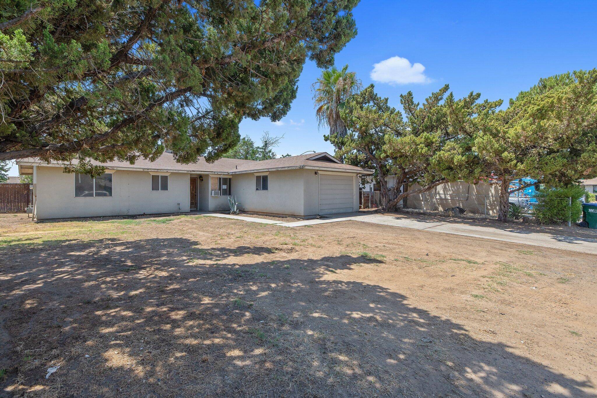 Ivanhoe, CA 93235,15851 Edmiston Avenue