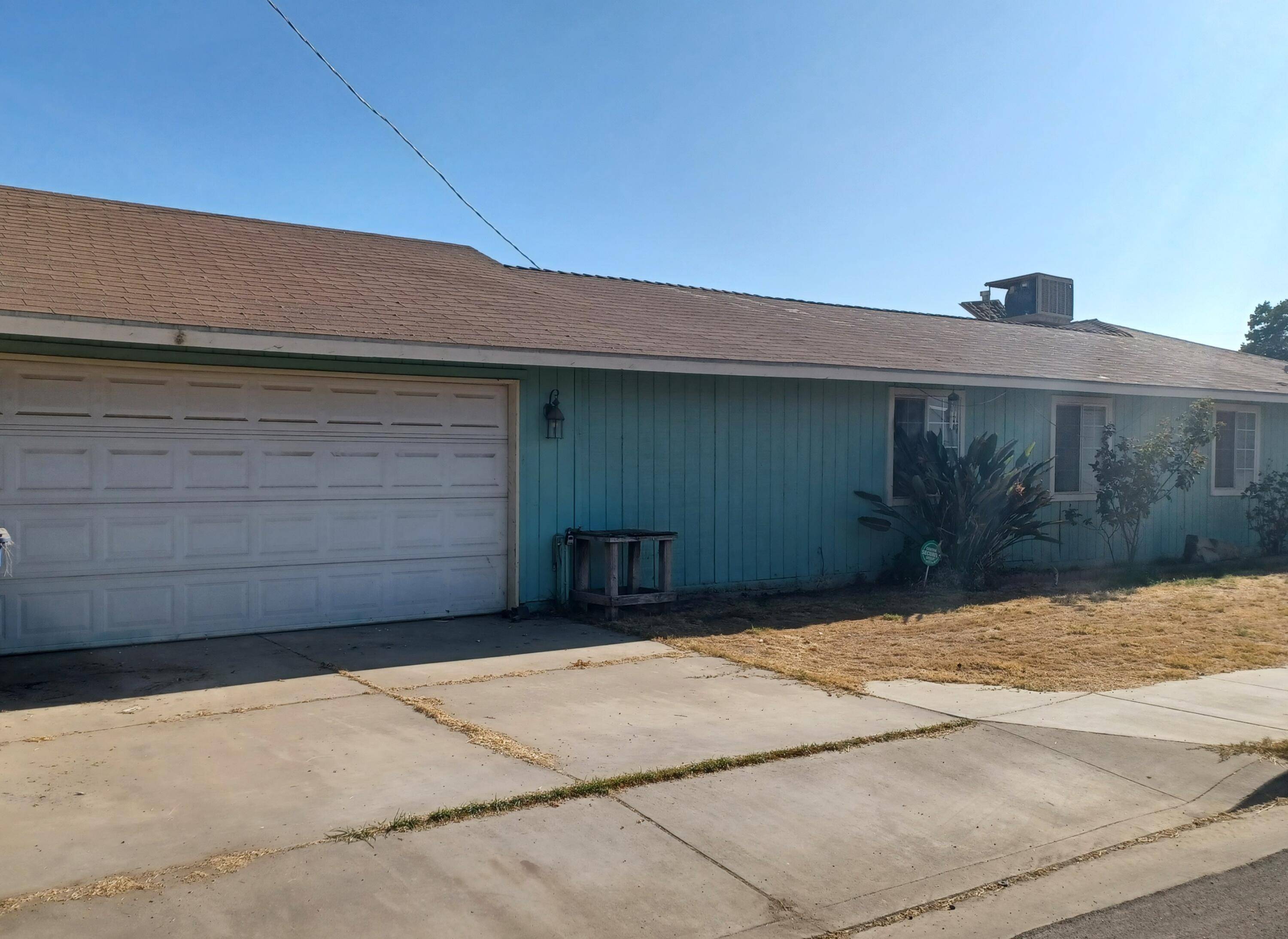 Reedley, CA 93654,1076 N Hemlock Avenue