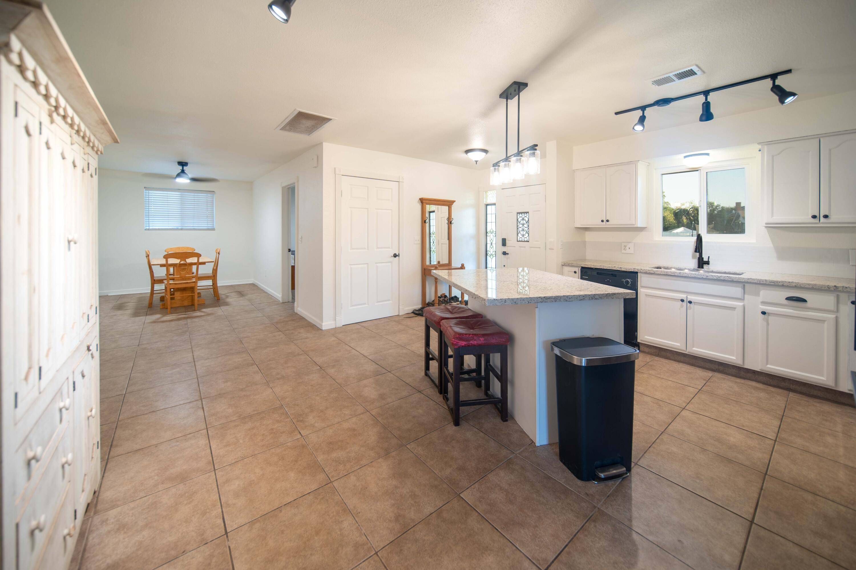 Porterville, CA 93257,1462 W Forest Lane