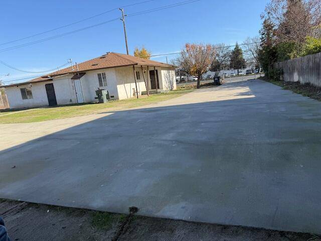 Visalia, CA 93291,1129 N Shirk Road