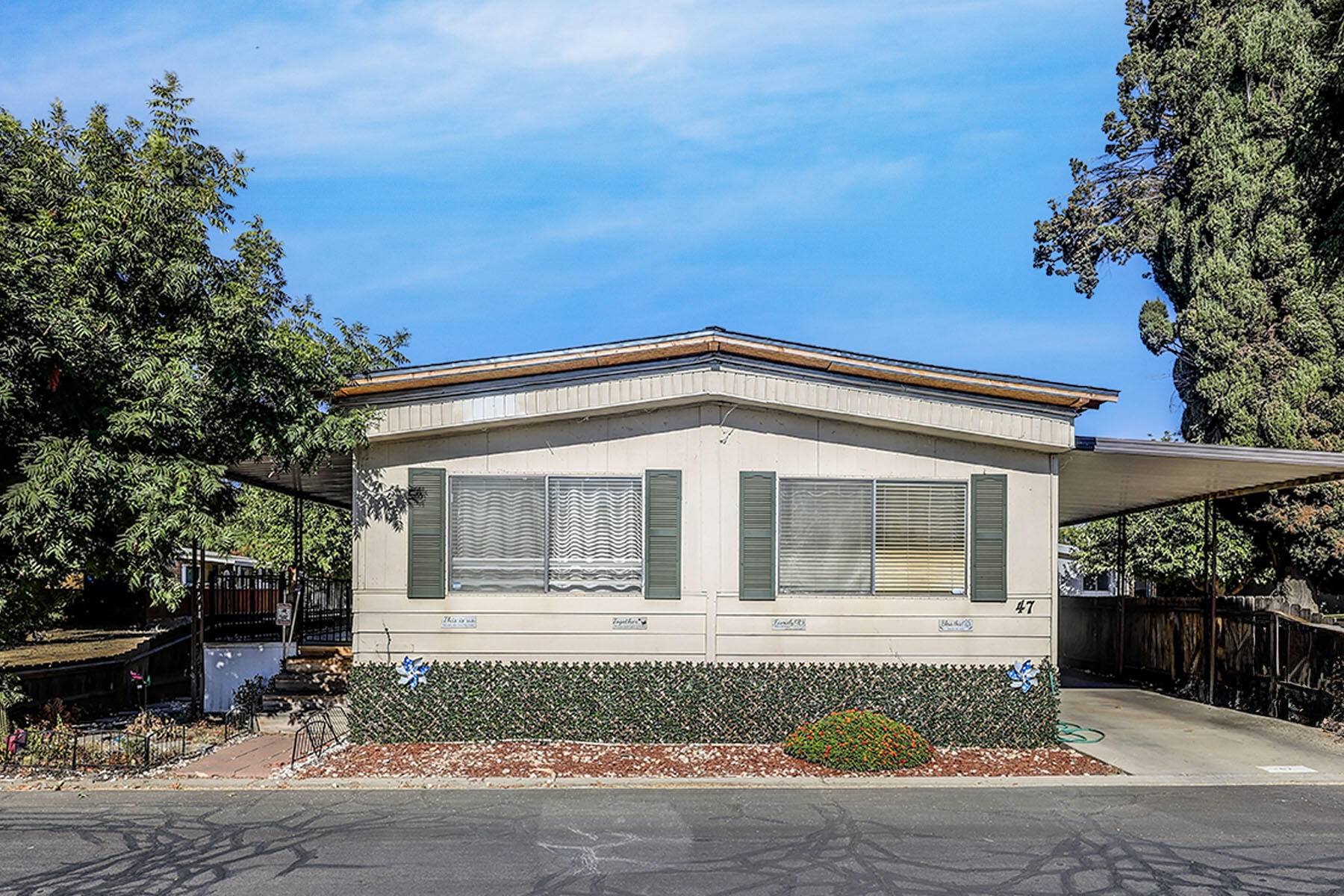 Visalia, CA 93277,5505 W Tulare Avenue #47