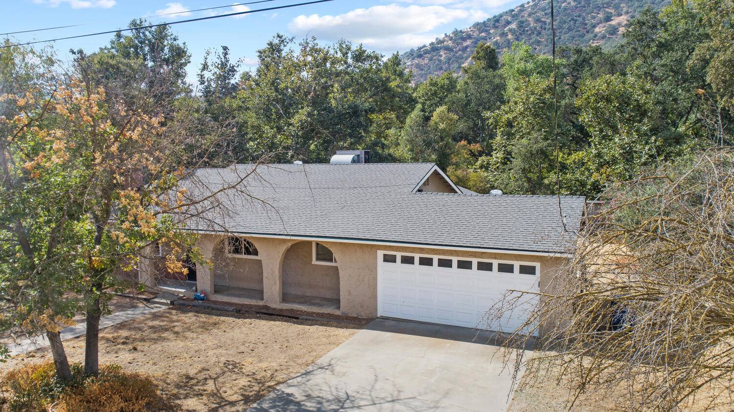 Three Rivers, CA 93271,43019 N Kaweah River Drive