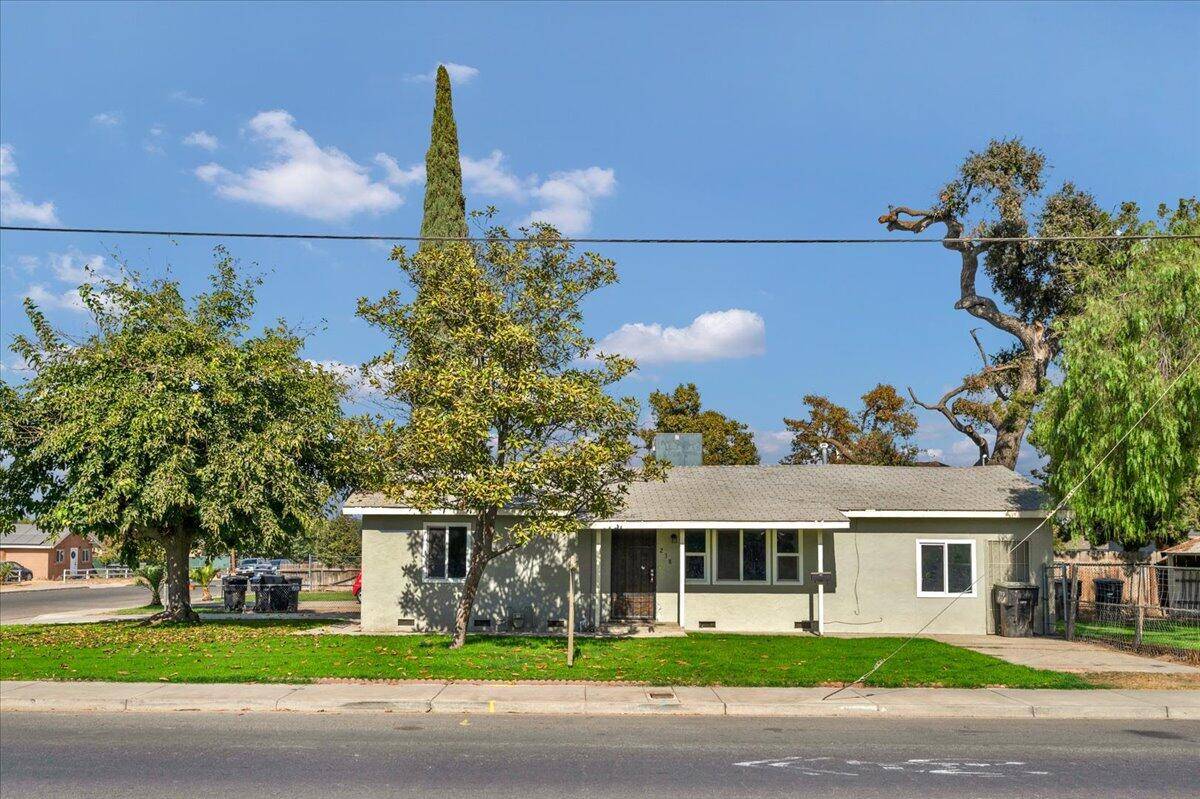 Visalia, CA 93291,238 W Houston Avenue