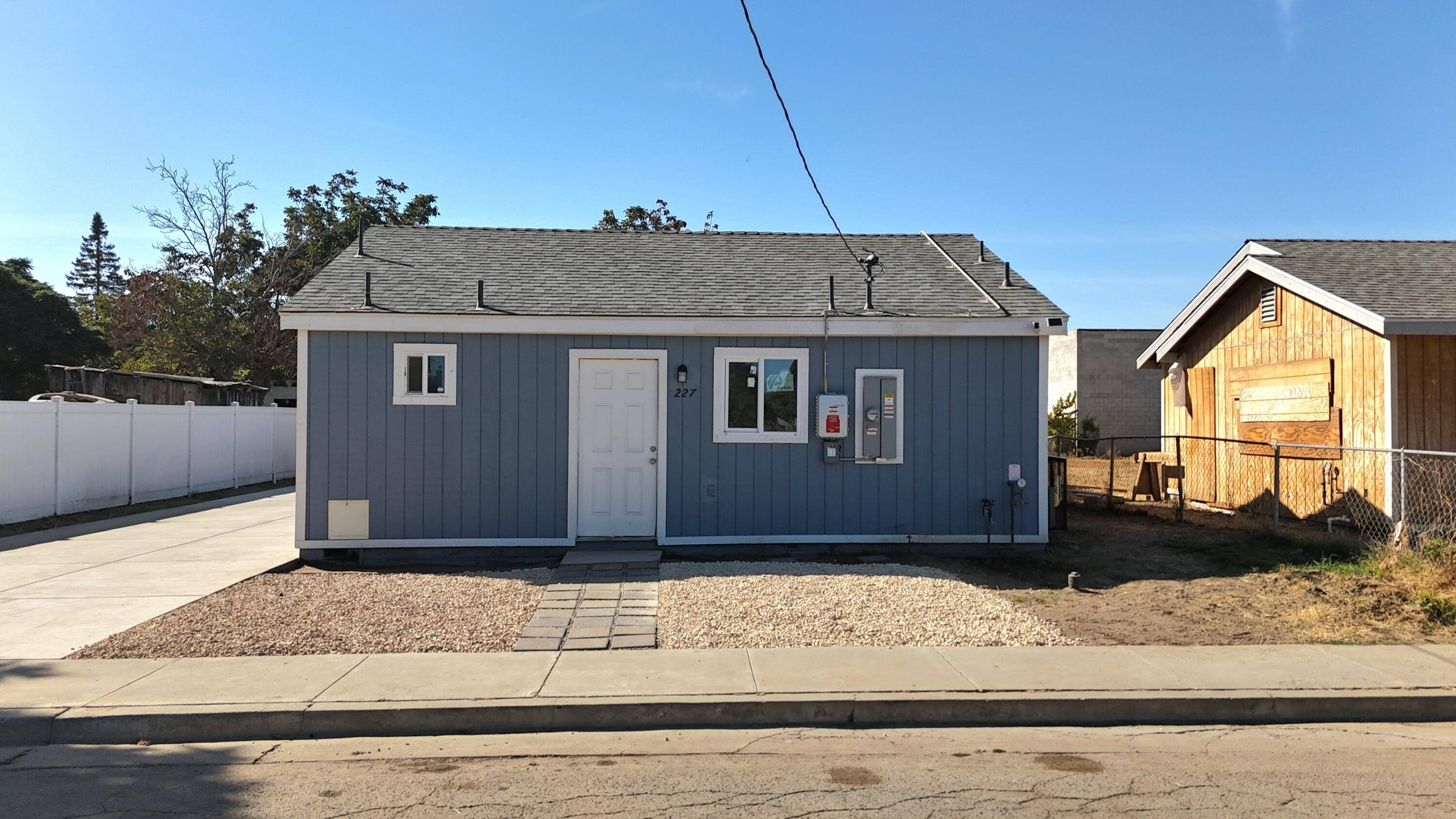 Farmersville, CA 93223,227 S Magnolia Avenue